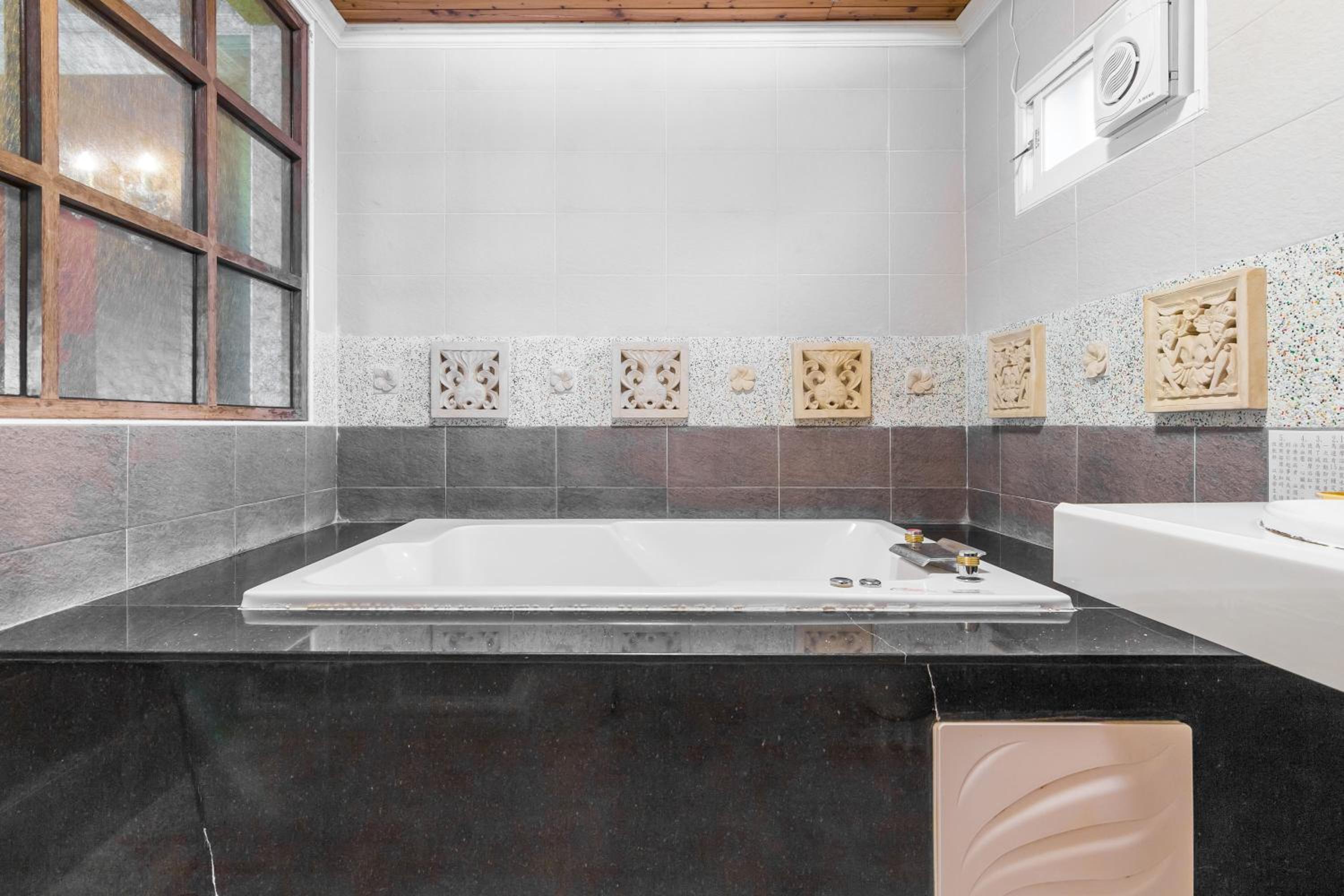 Kenting Maya-House B&B
