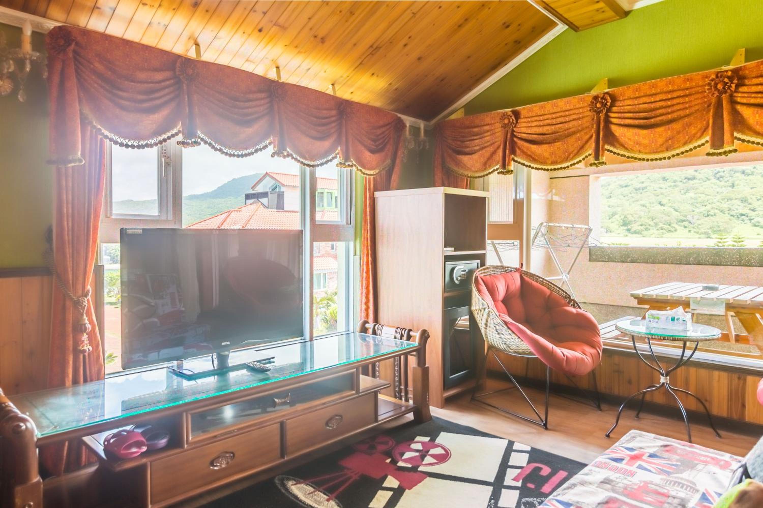 Kenting Maya-House B&B