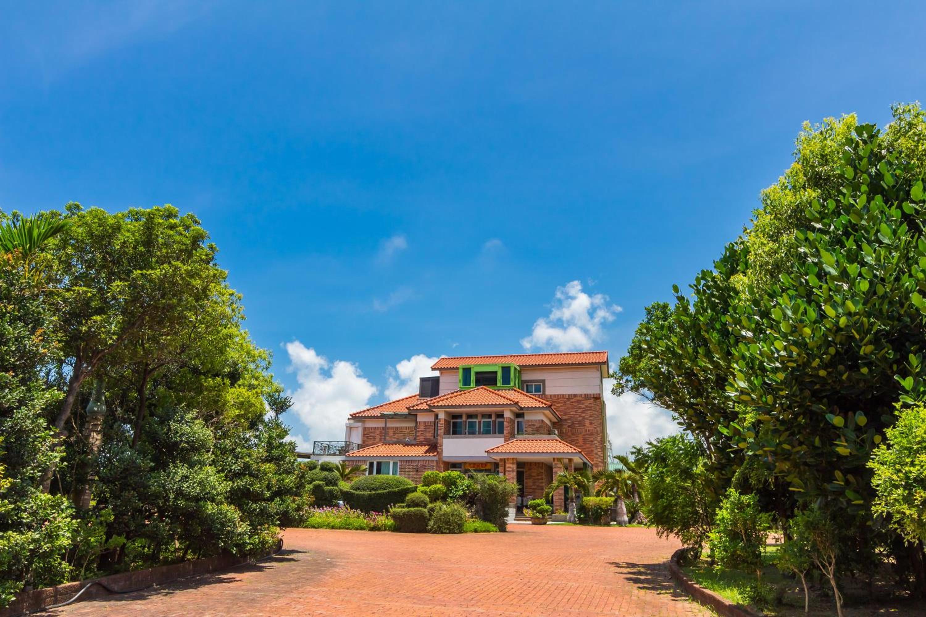 Kenting Maya-House B&B