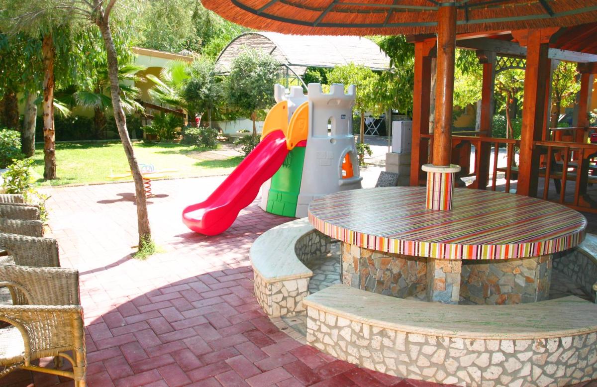 children's play area