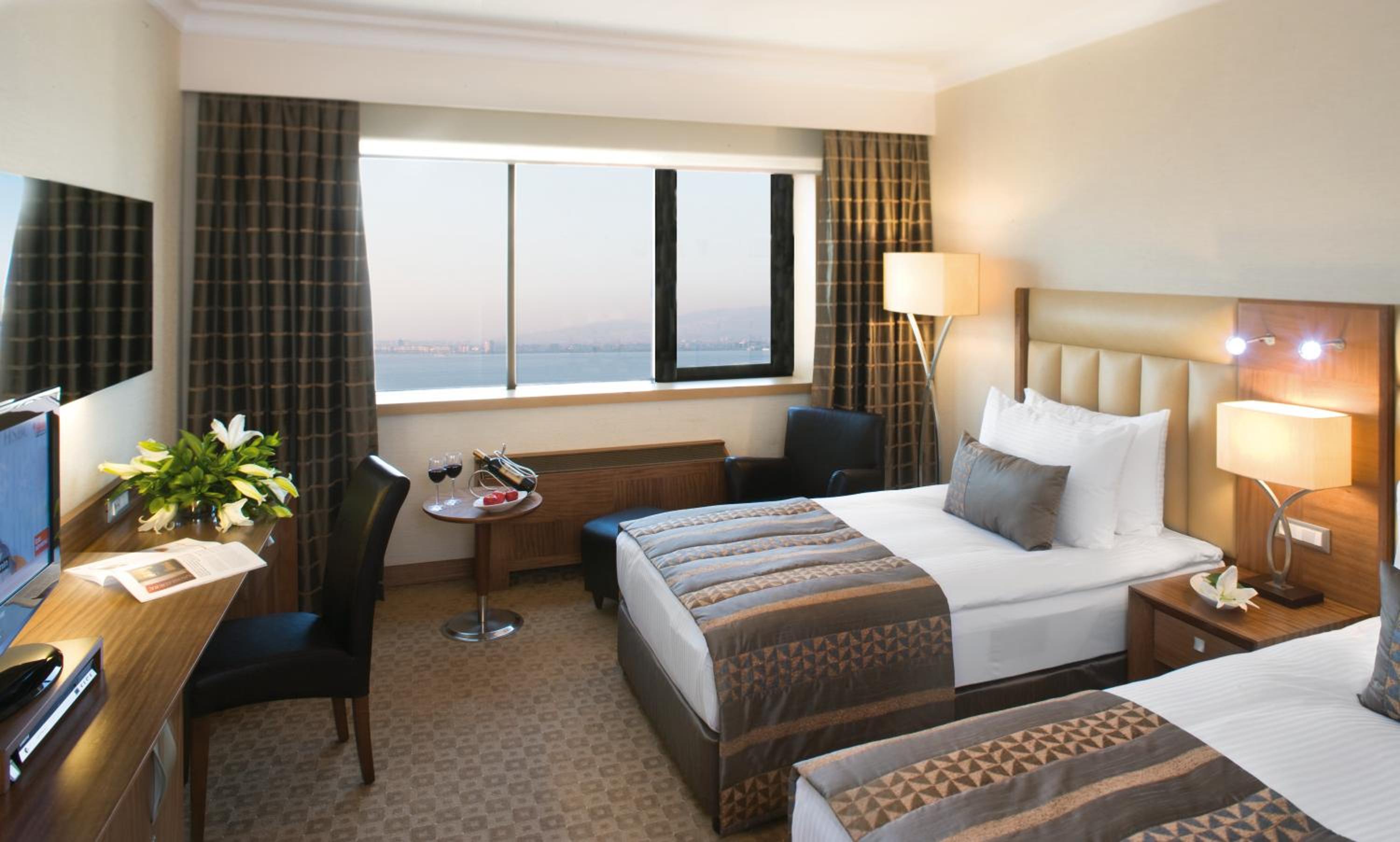 Mövenpick Hotel Izmir - Image 13