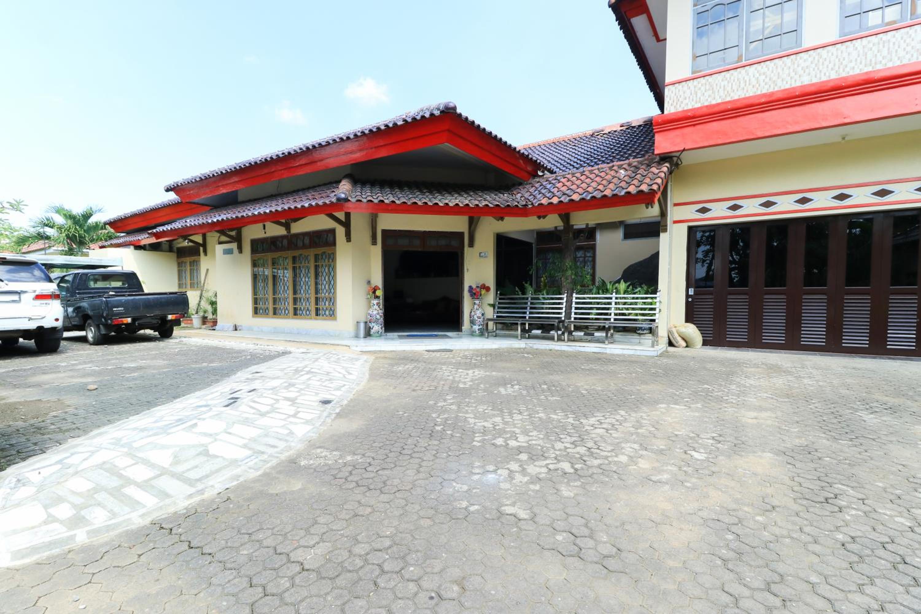Andrin Daspatt Hotel view 2