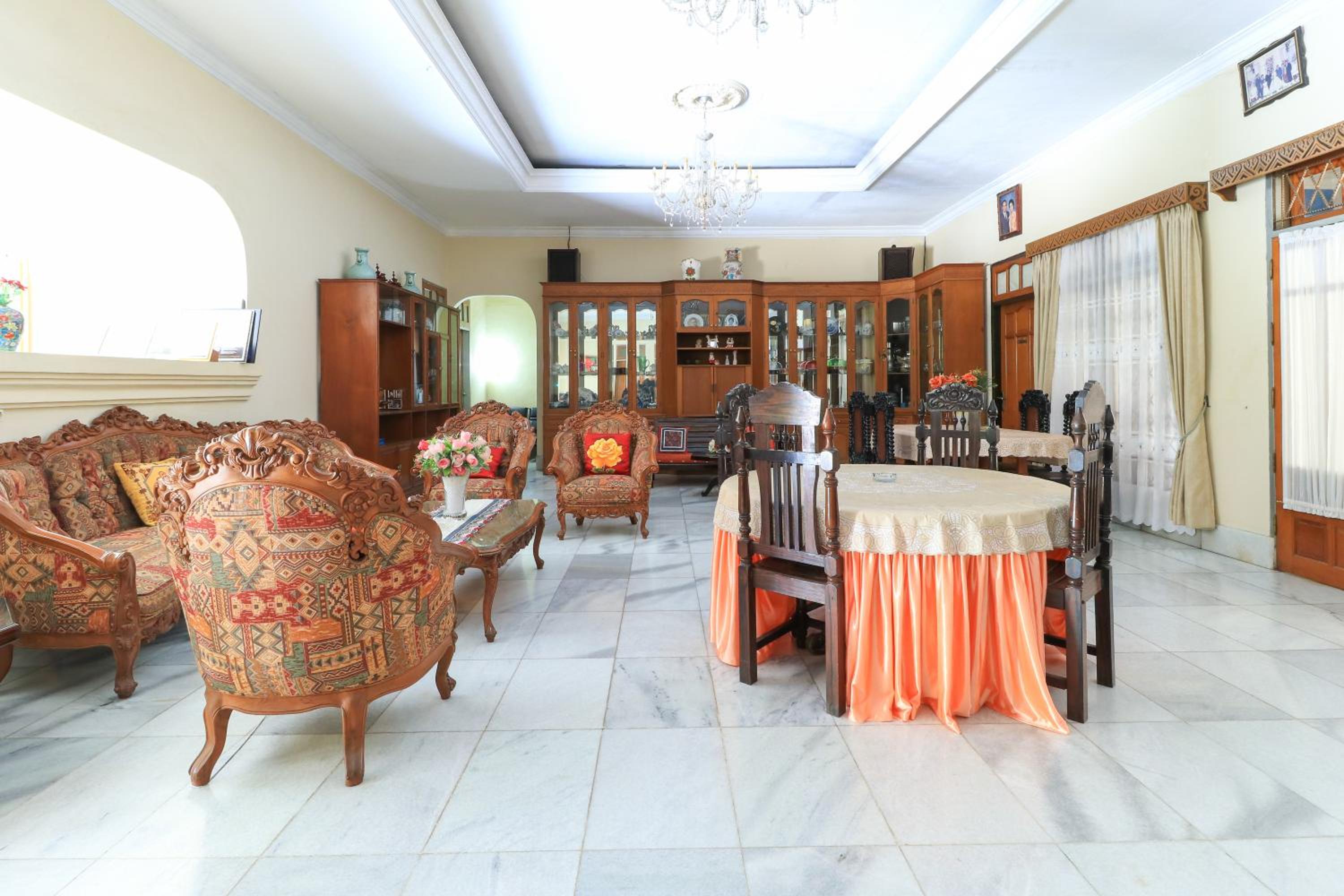 Andrin Daspatt Hotel view 5