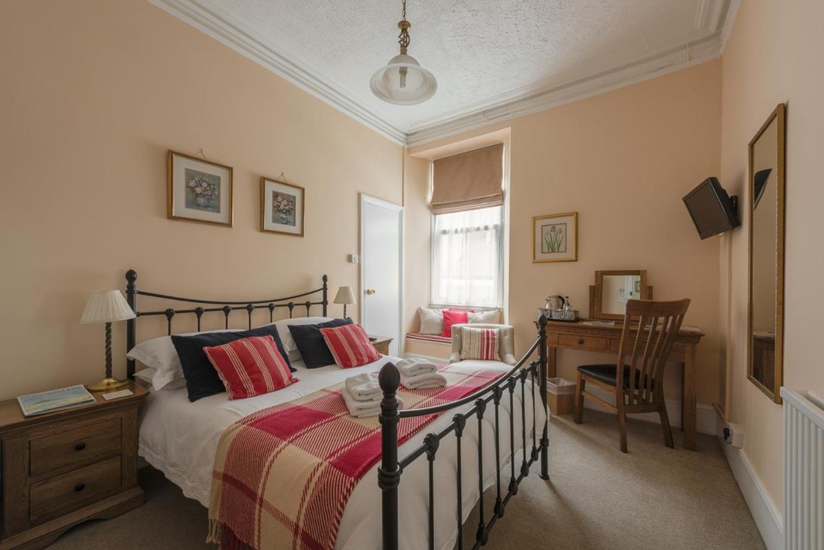 Cliftons Guest House, photo 22