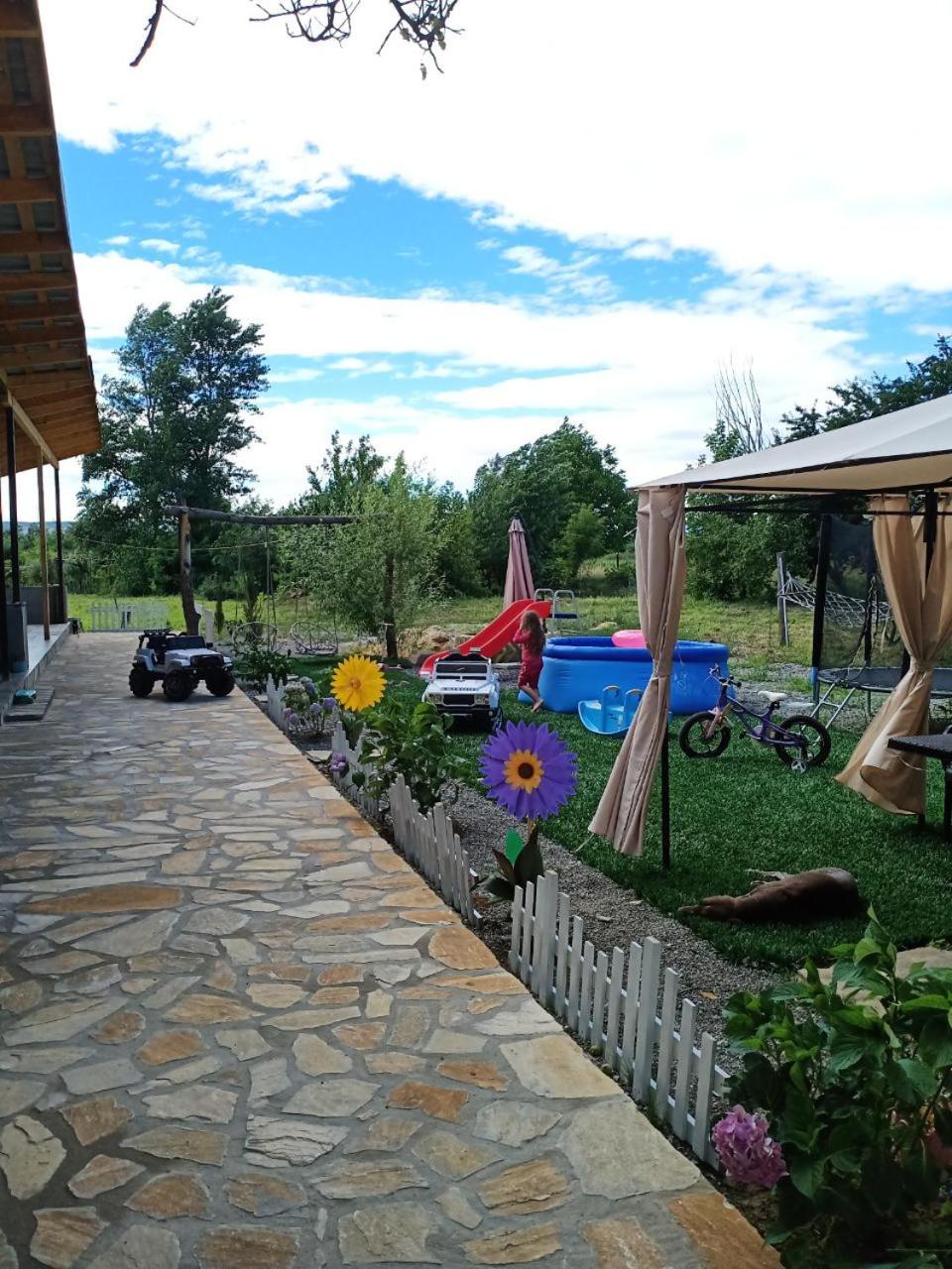 Photo 24