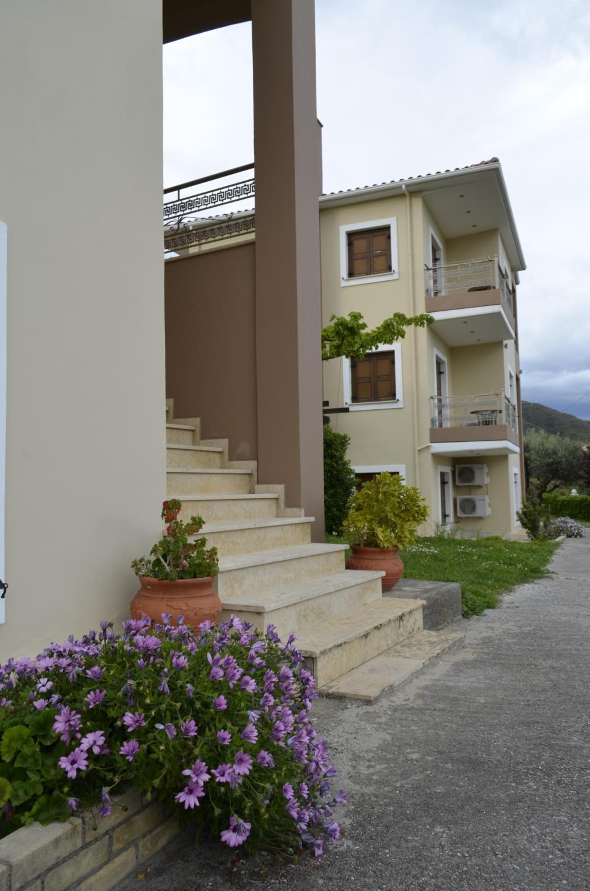 Agnanti Villas view 4