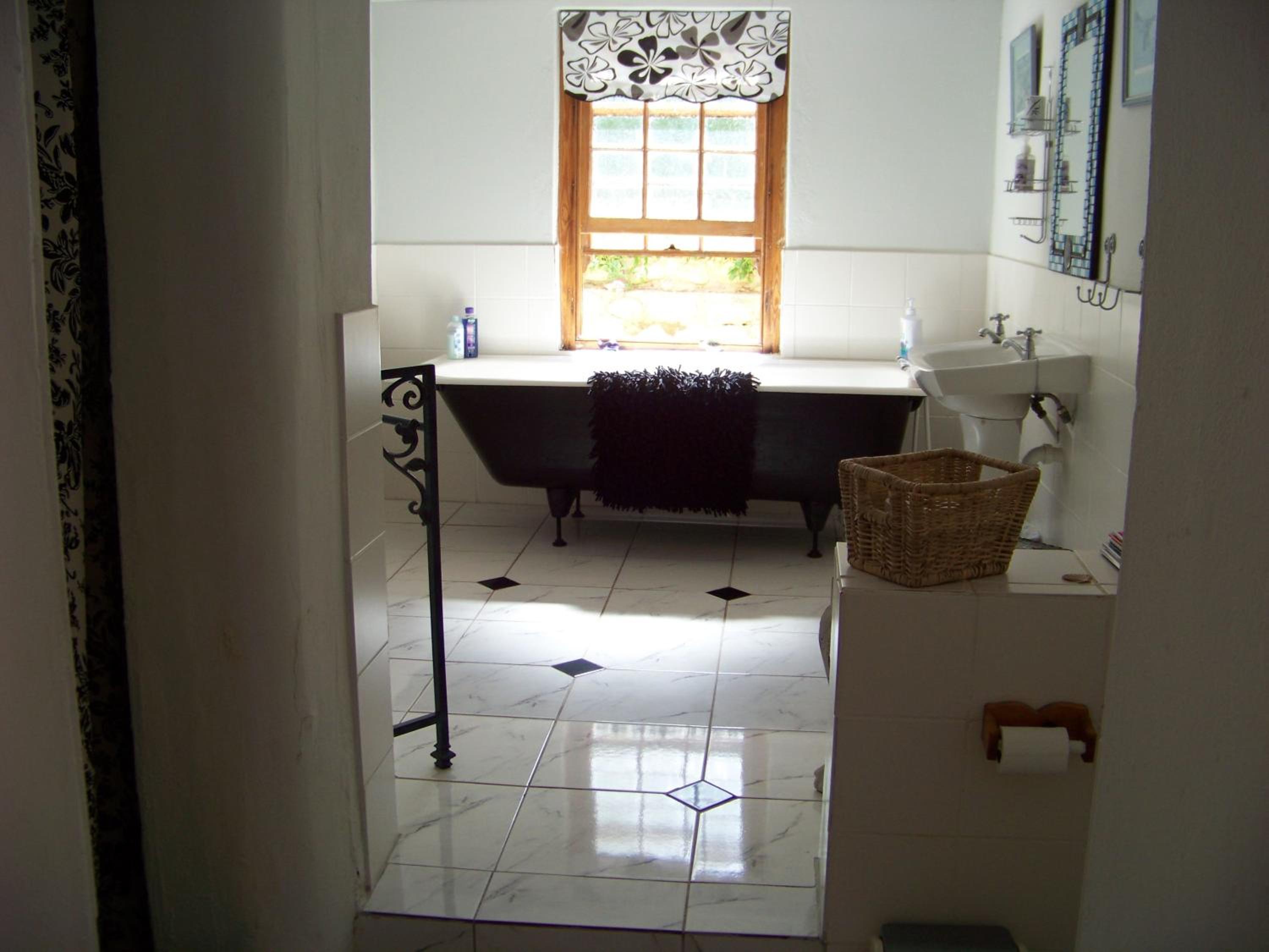 Lemontree Cottage view 5