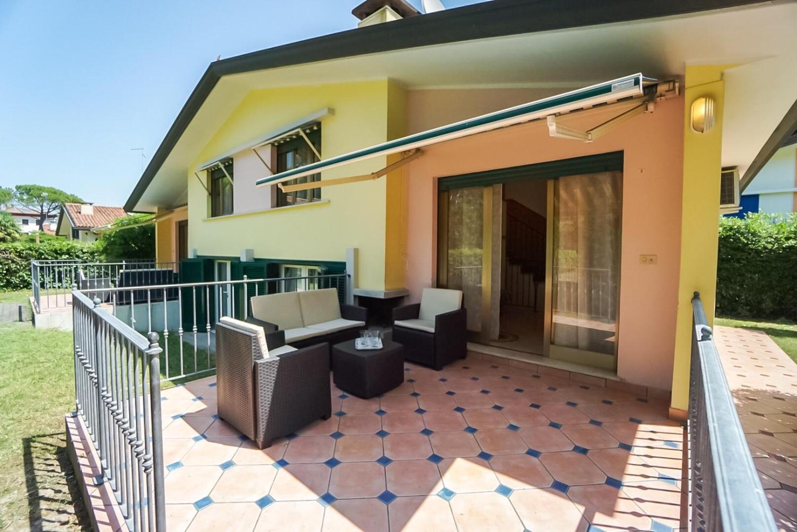 Villa Girasole view 4