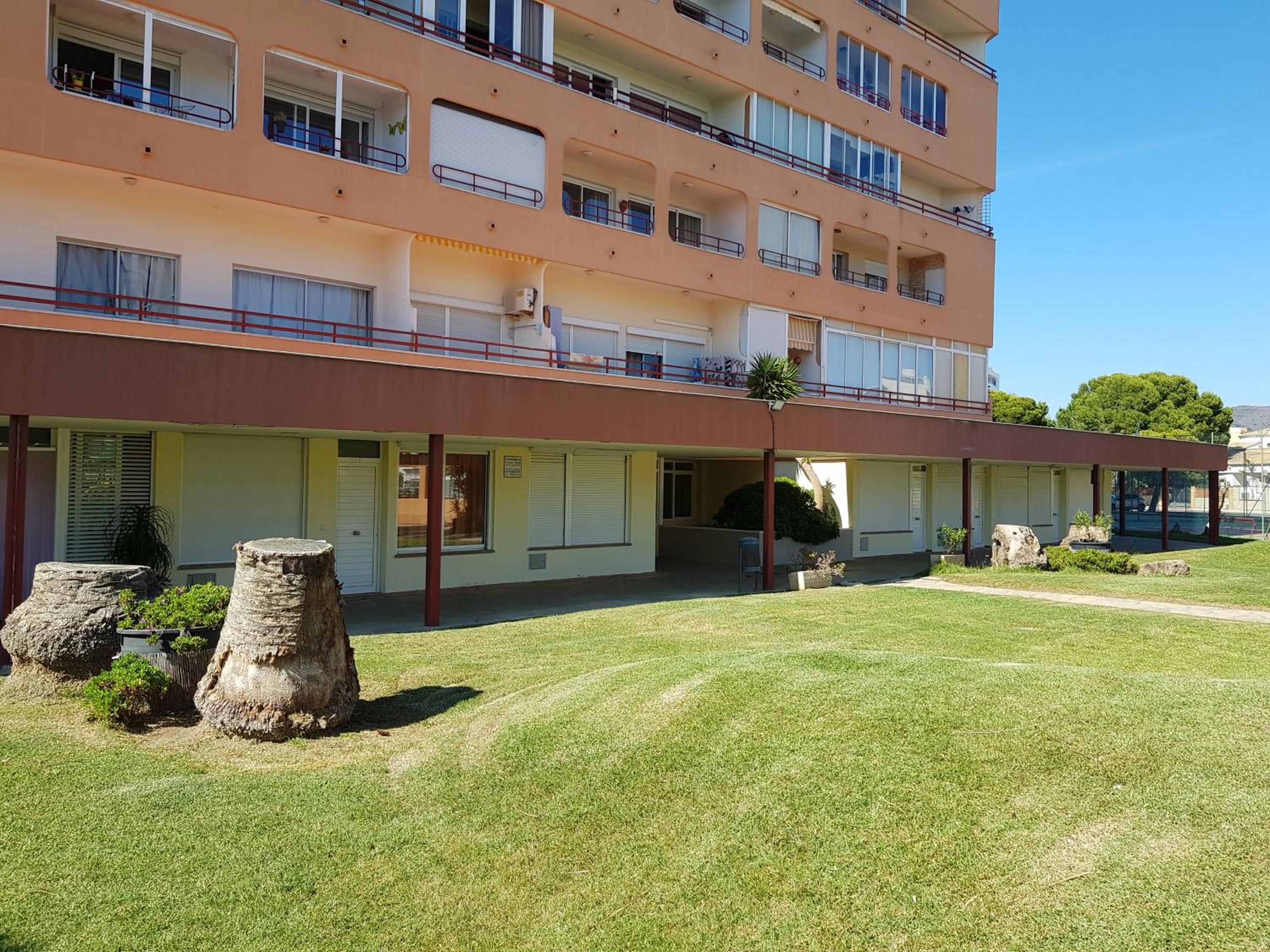 ESTUDIO ROSE'N POOL CON PISCINA Y TENIS view 4