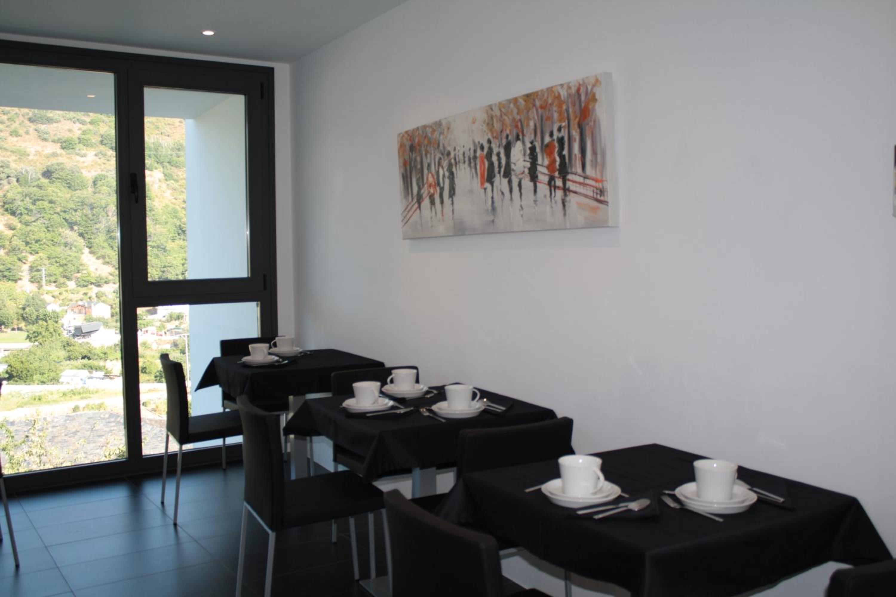 Hostal Tres Campanas