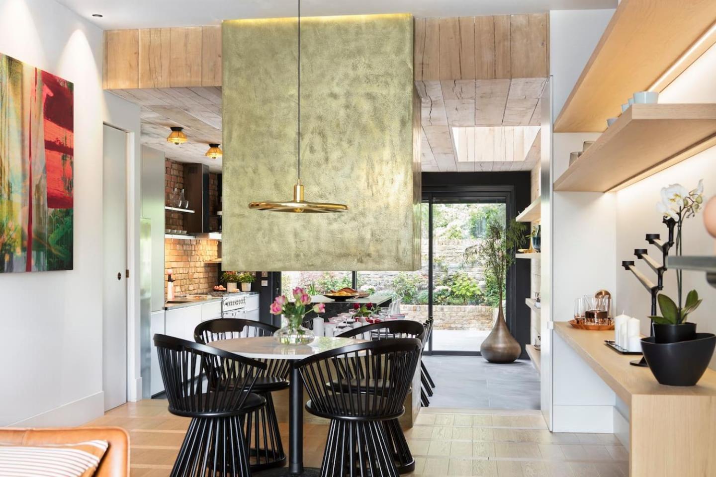 Contemporary Boutique Residence