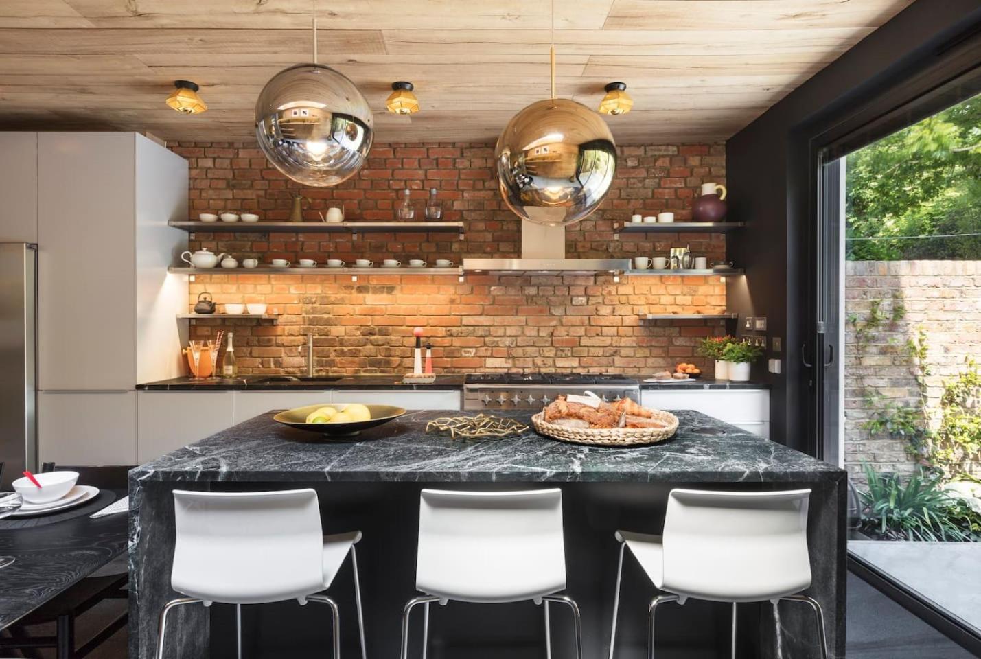Contemporary Boutique Residence