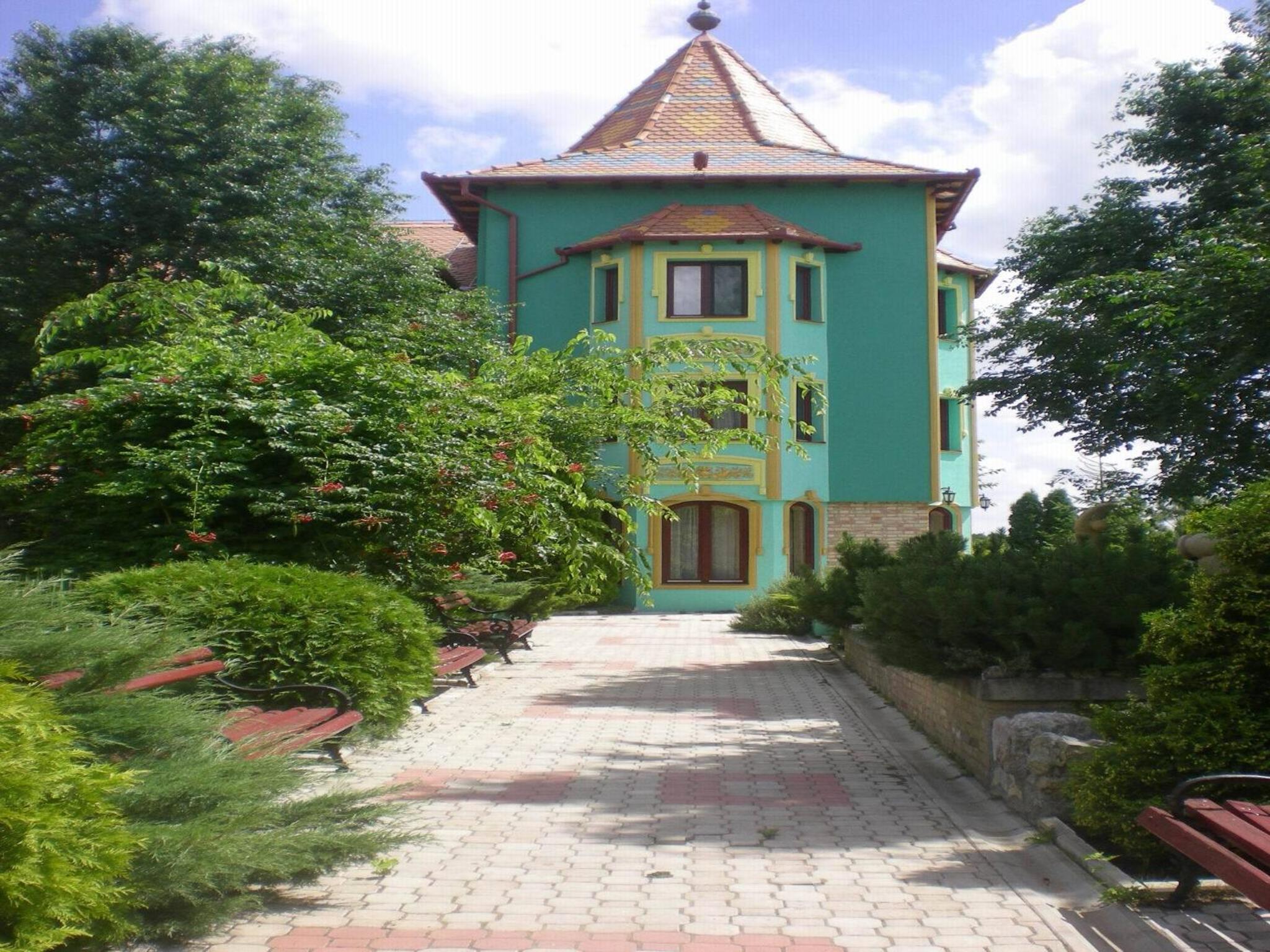 Photo 11