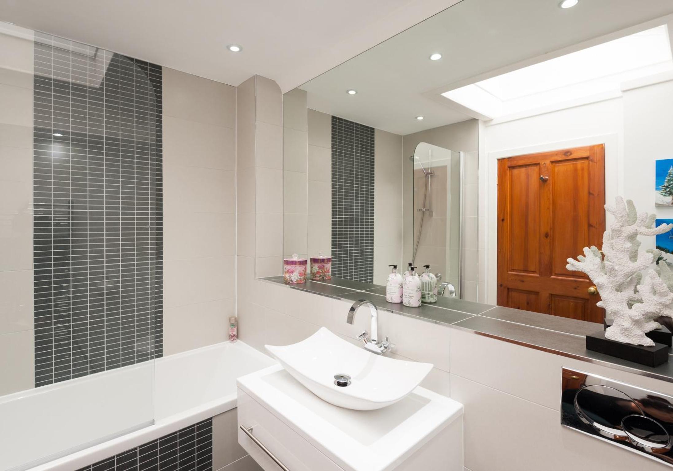 The Traquair Park Residence view 4