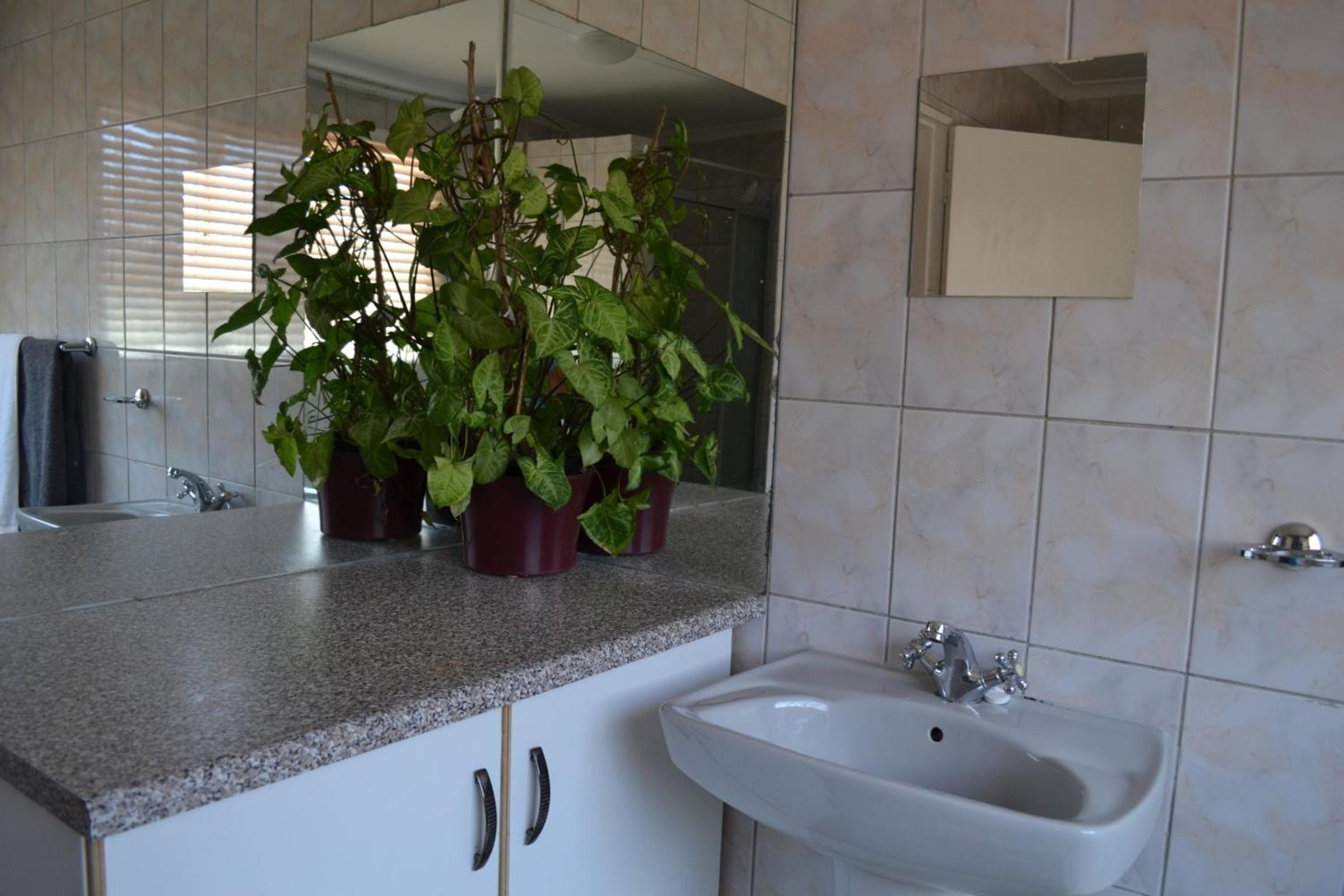 Leago Guesthouse
