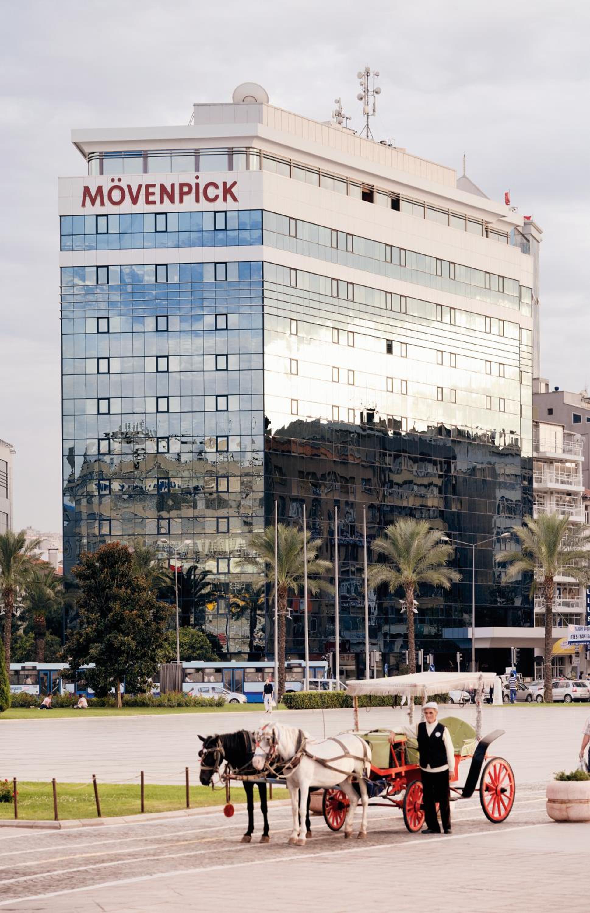 Mövenpick Hotel Izmir - Image 23