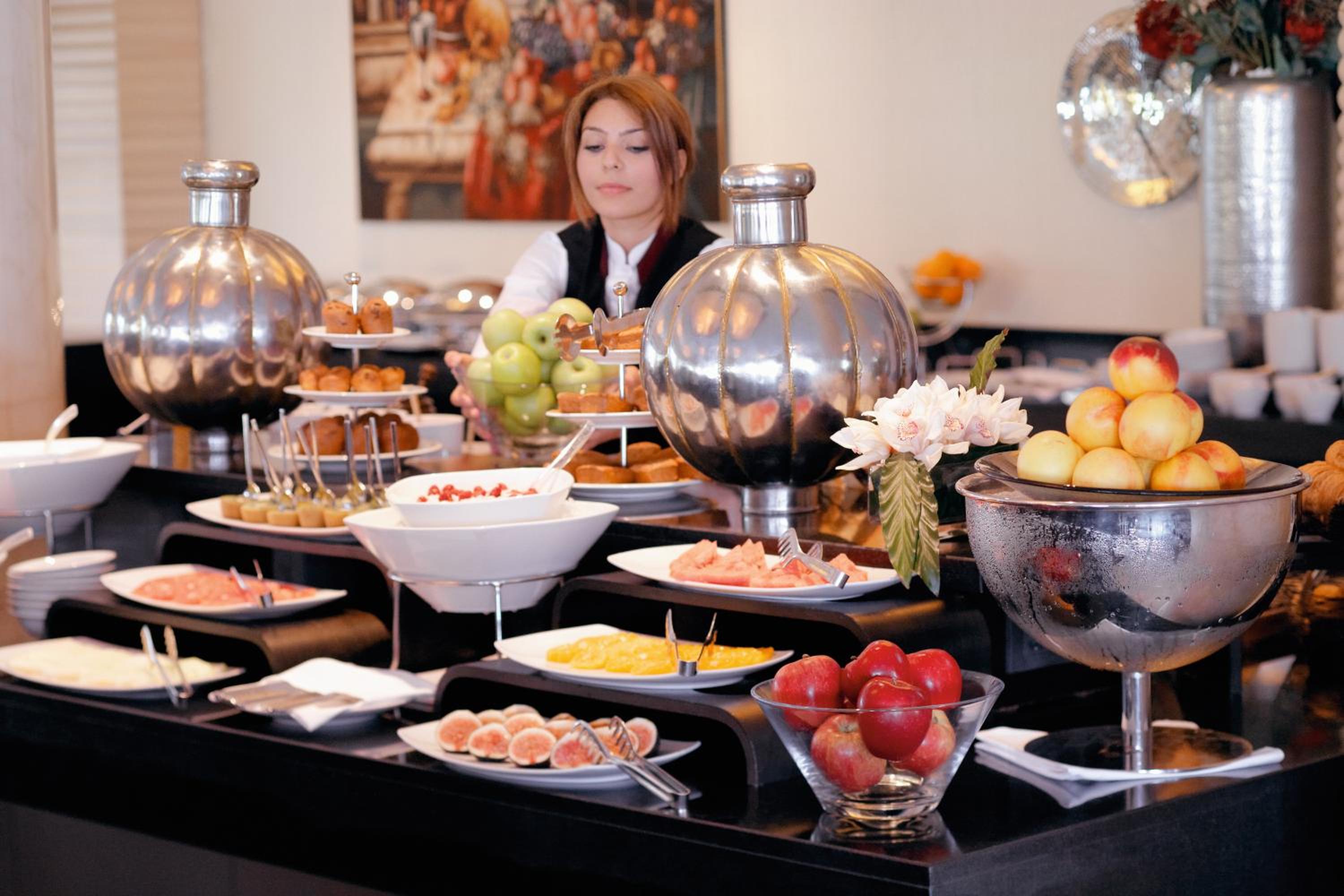 Mövenpick Hotel Izmir - Image 7