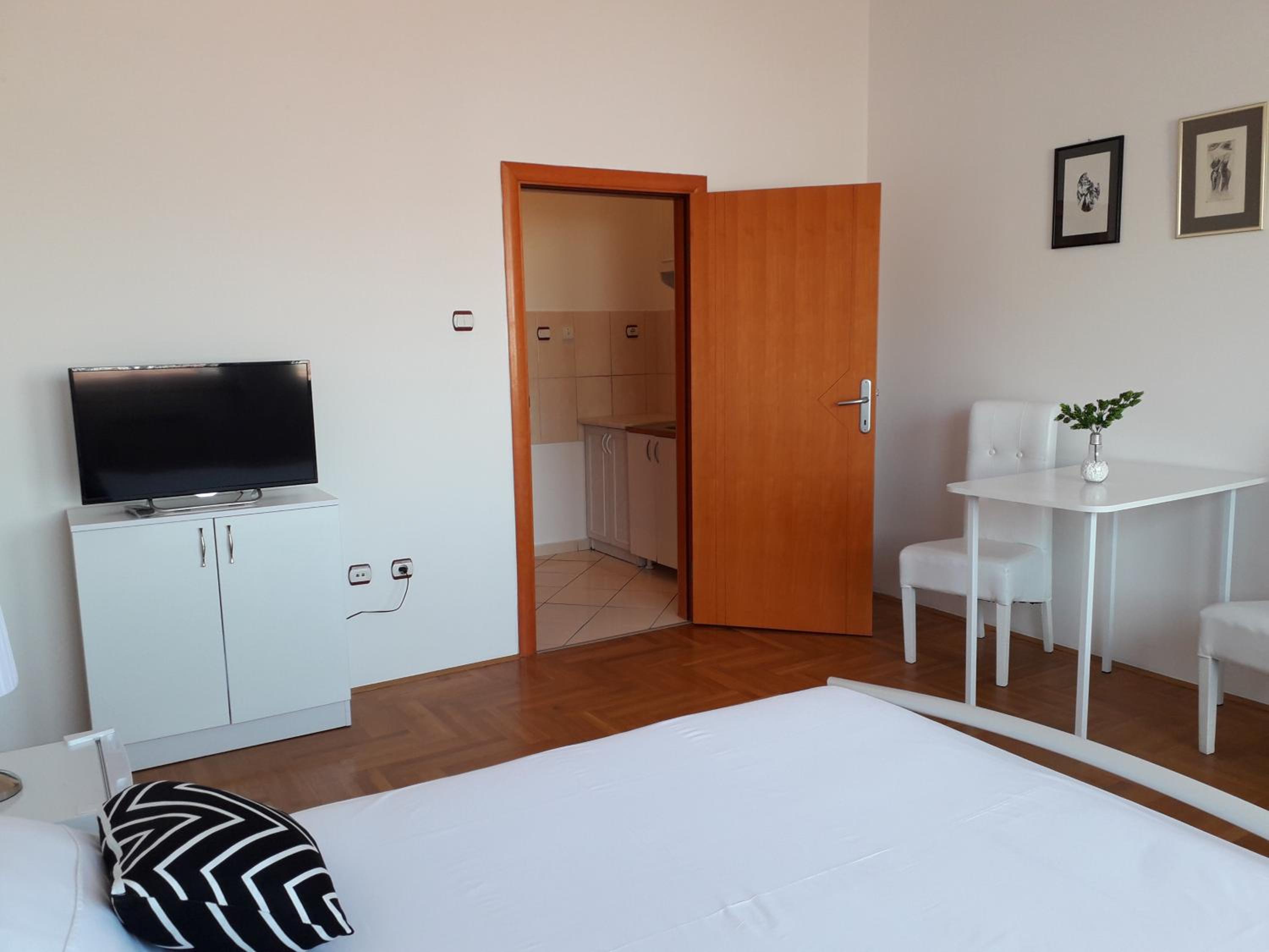 Apartman Dunja NS 2 view 3