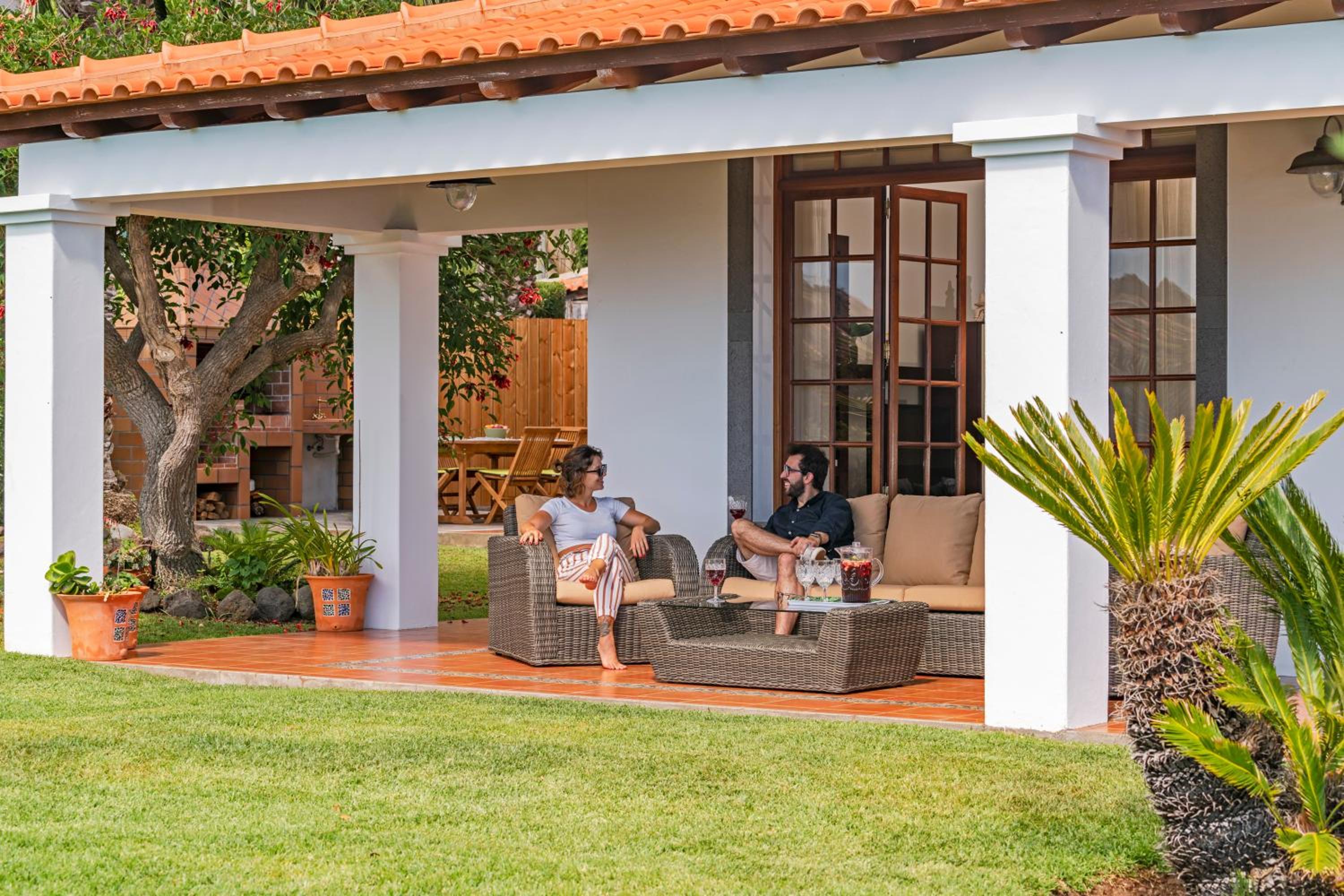Southern Sunny House by An Island Apart