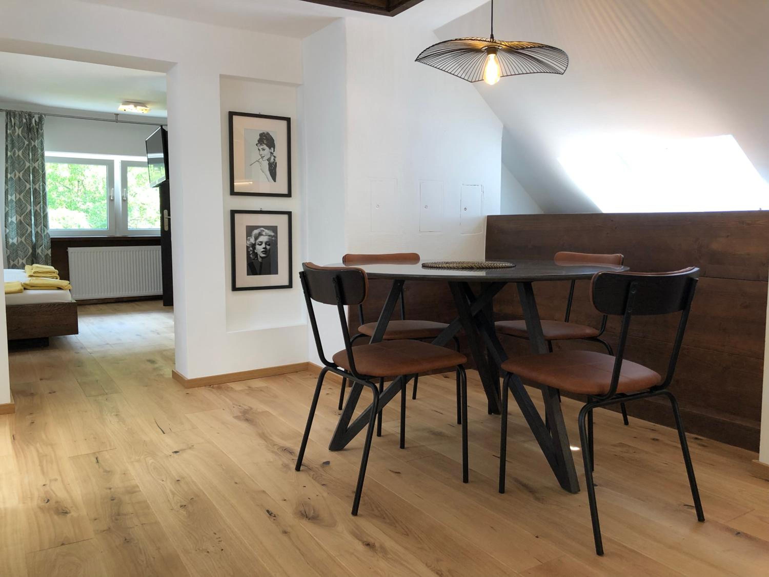 Style Apartments by Mieze Schindler
