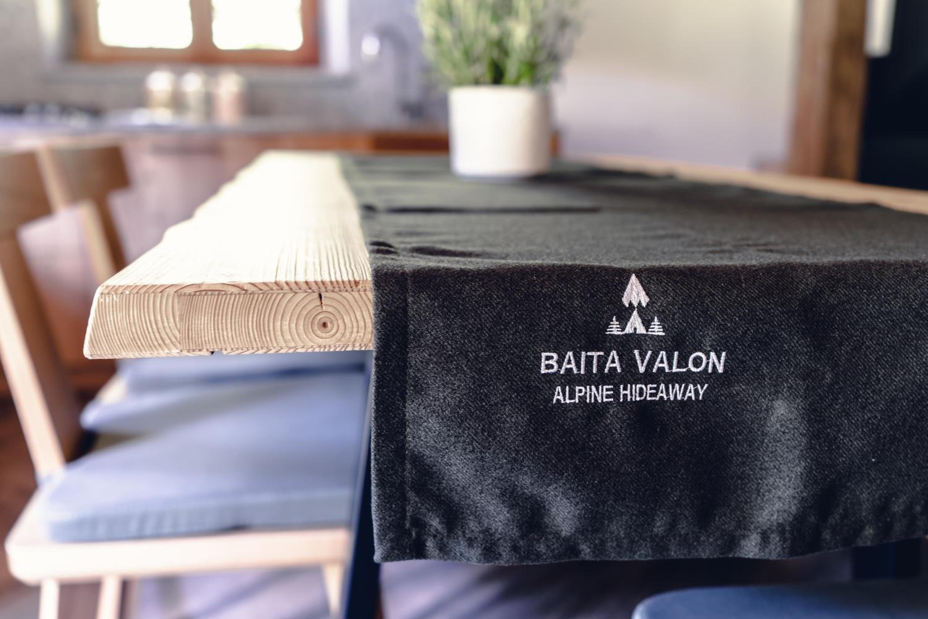 Baita Valon - Alpine Hideaway view 5