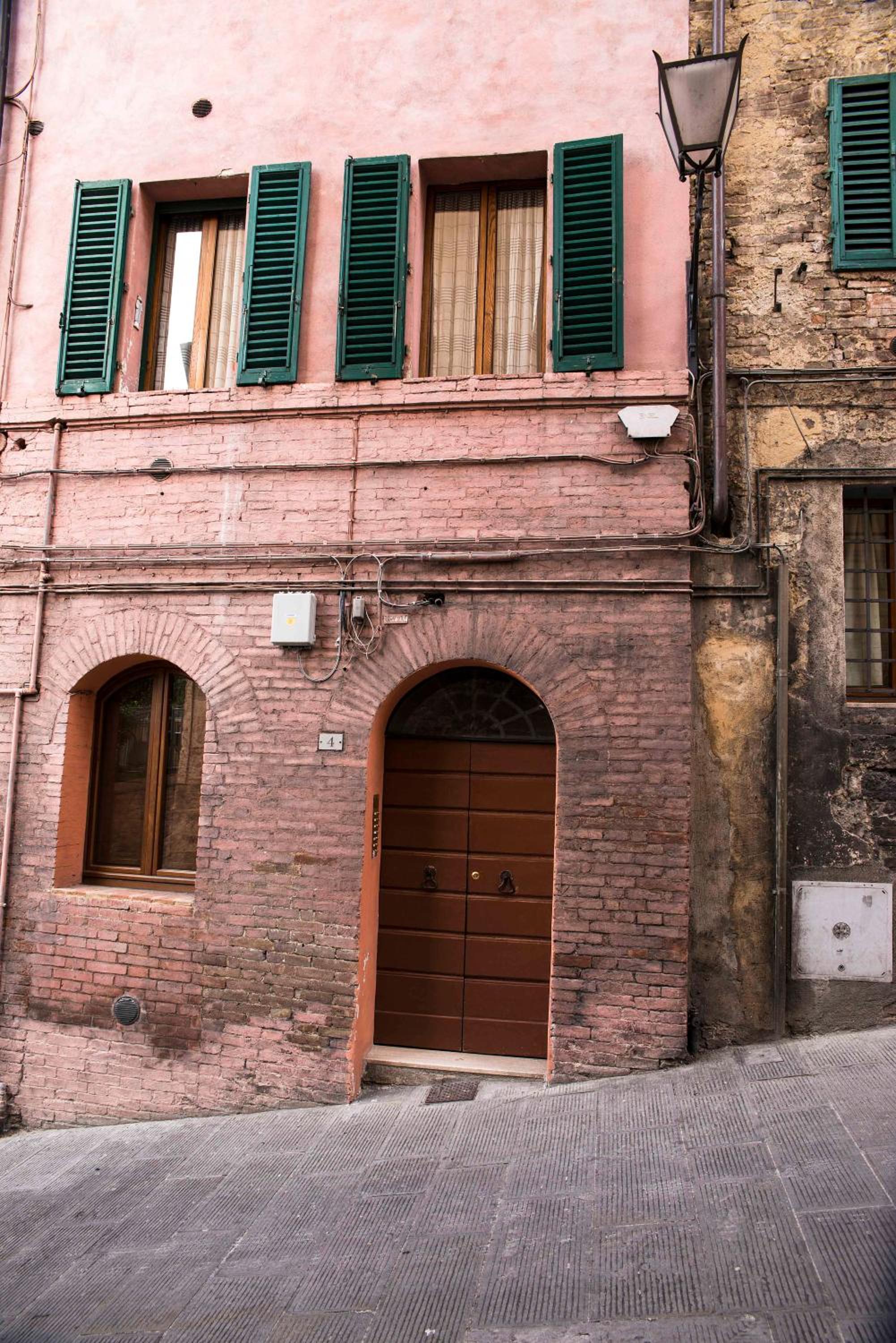 Cozy Apartment in the heart of Siena photo 1