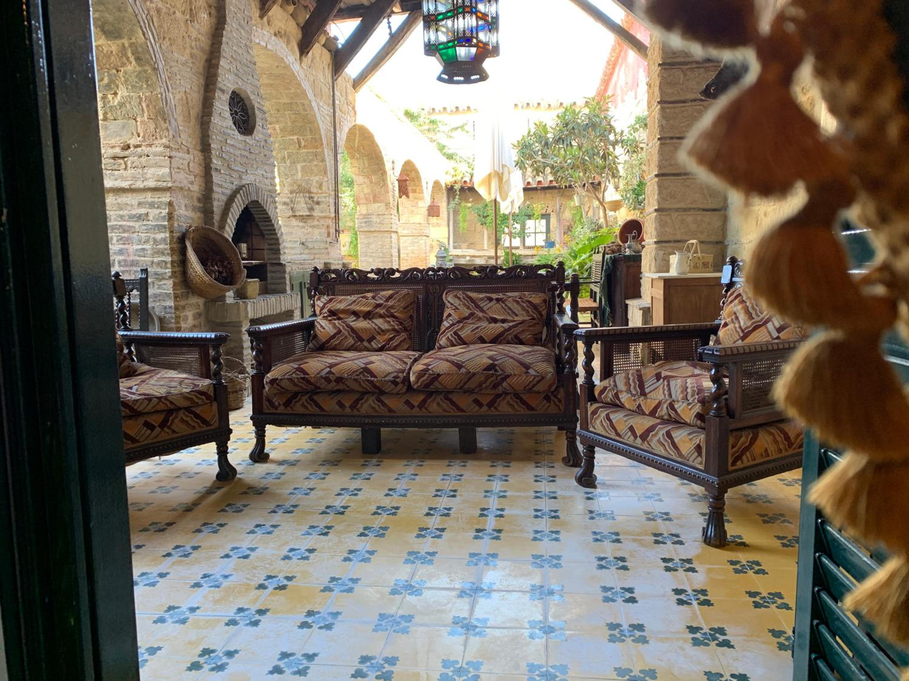 lounge