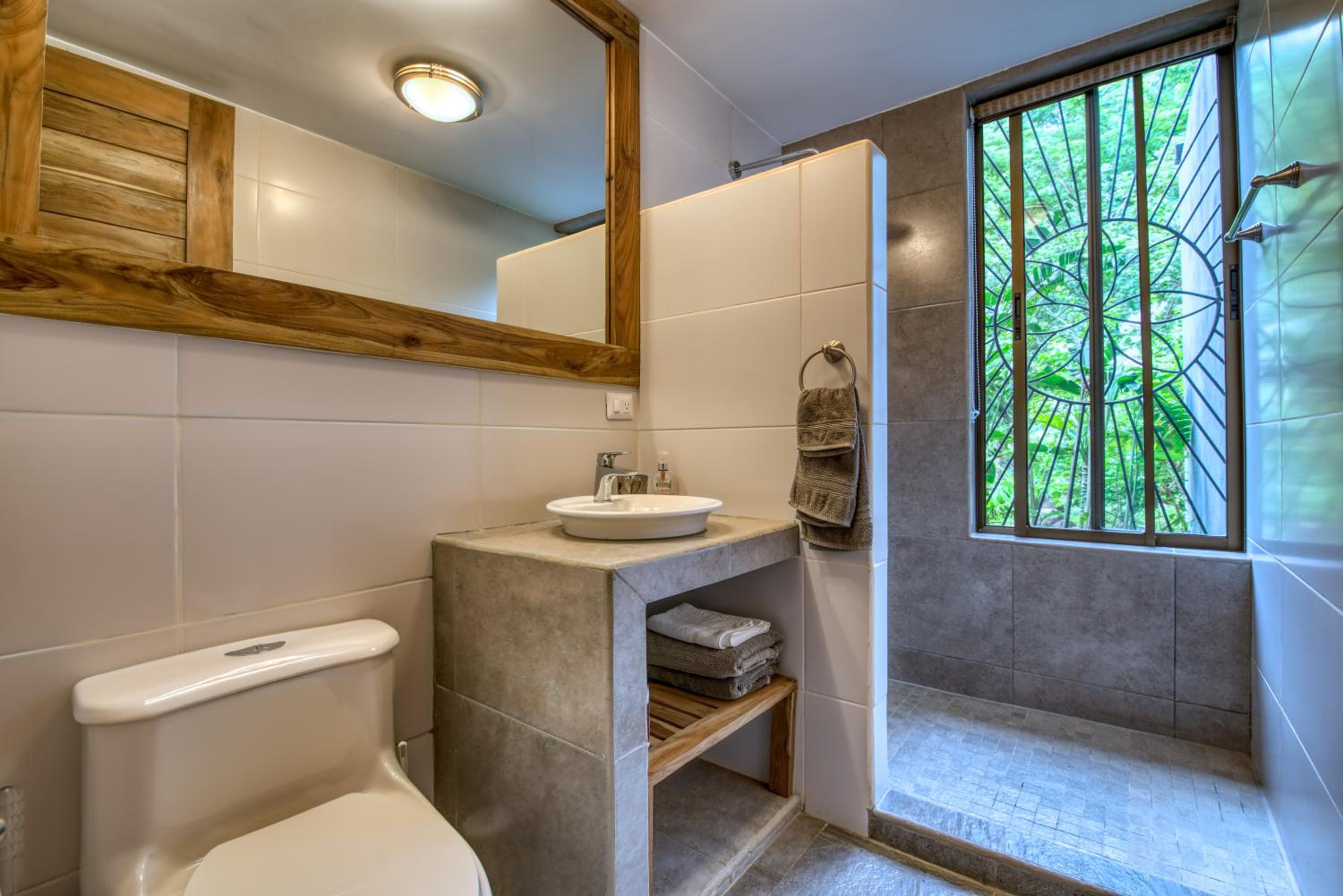 Ananda Guesthouse view 4