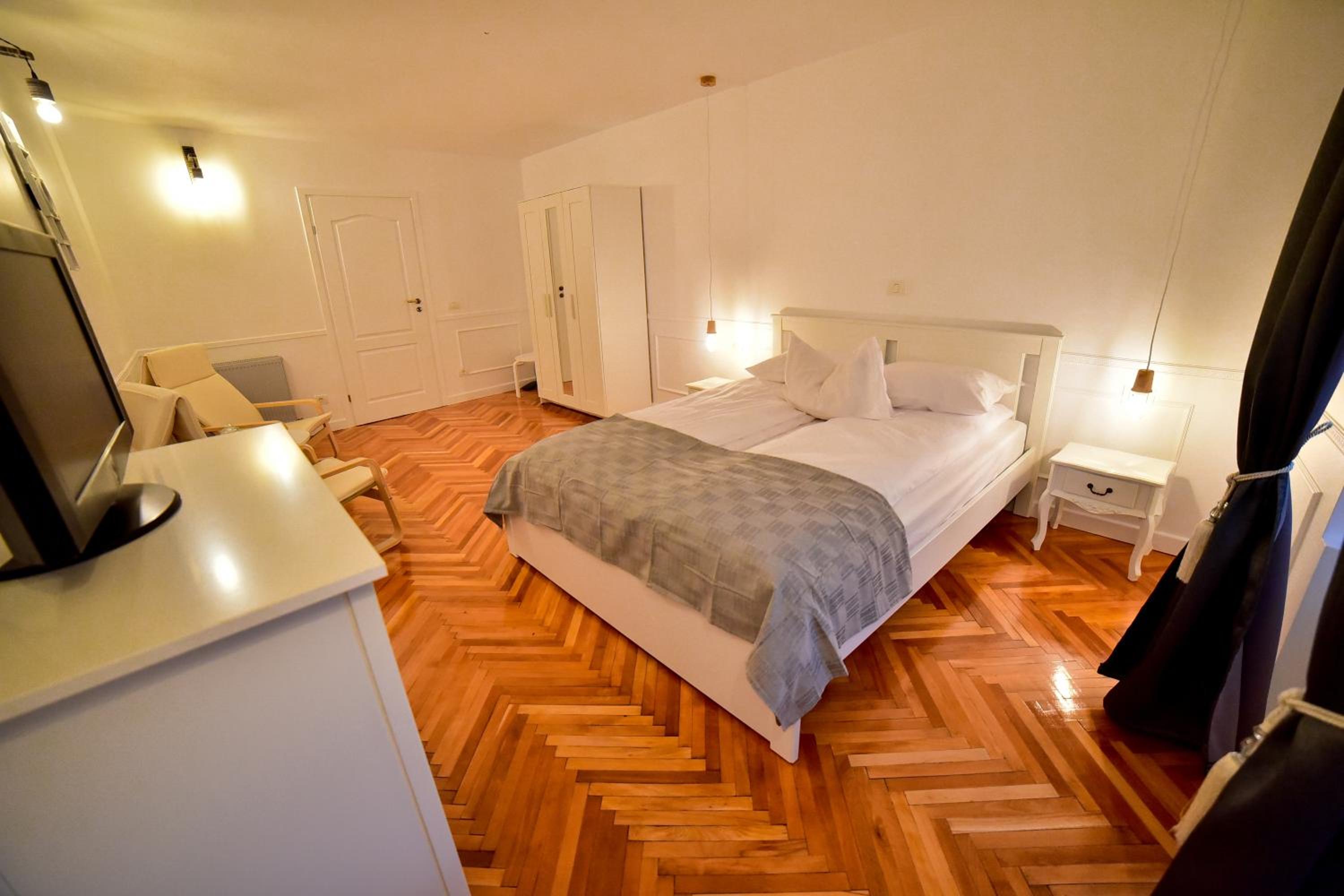 Maison Blanche view 5