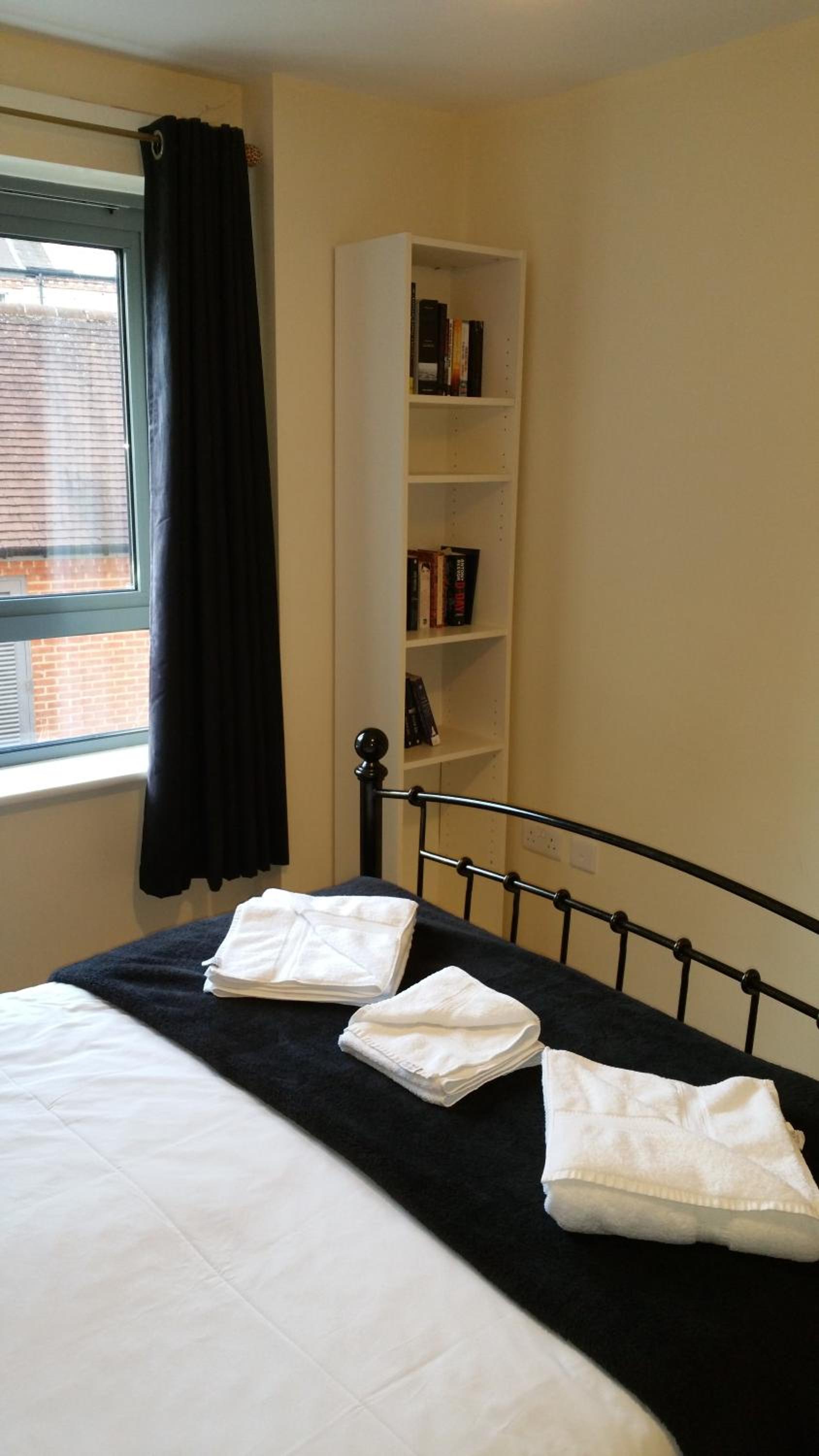 Oxford City Apartment in Jericho Spacious Modern Free Parking, Walk to Bus, Rail and University view 4