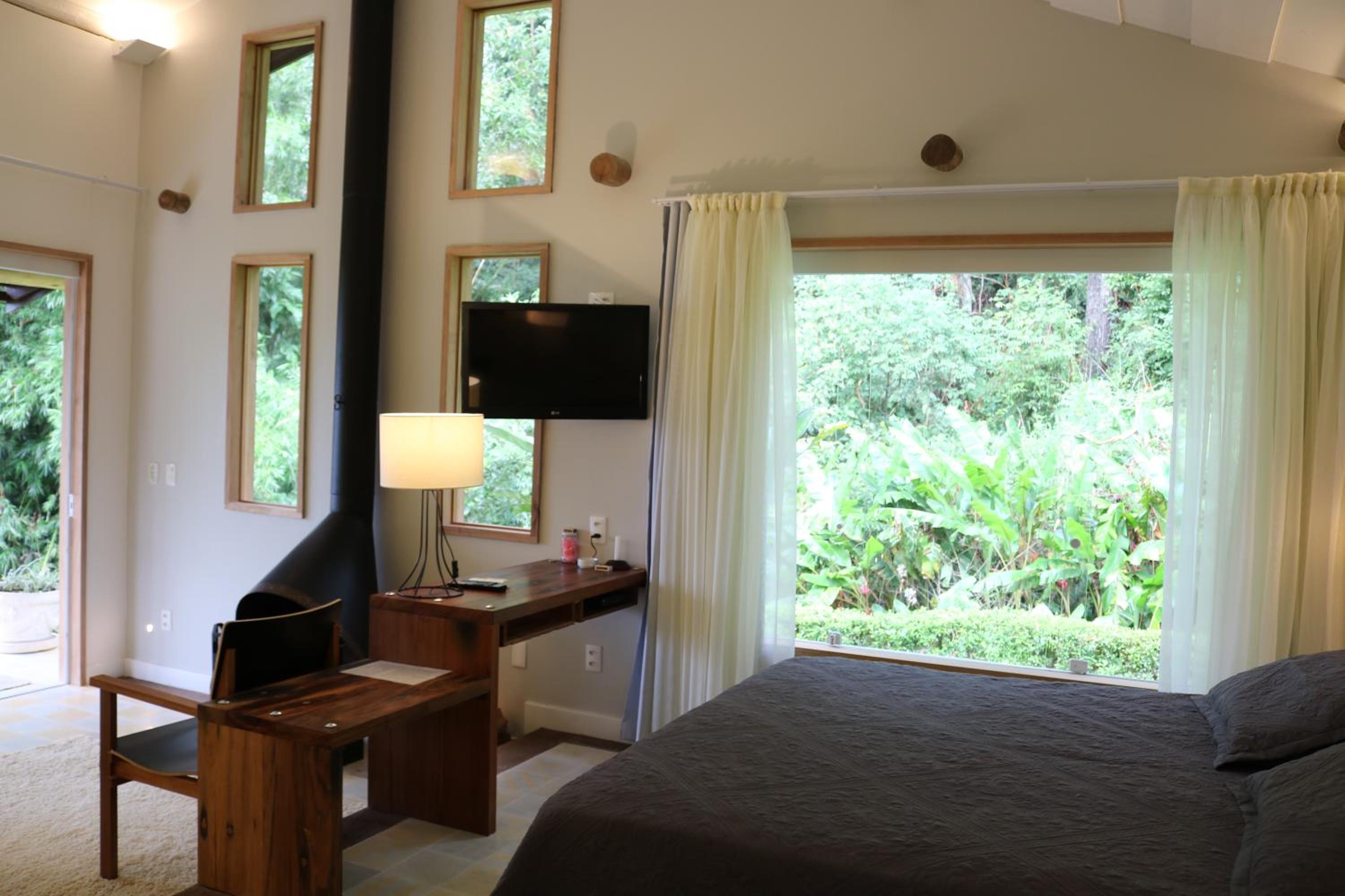 Auberge Suisse Pousada