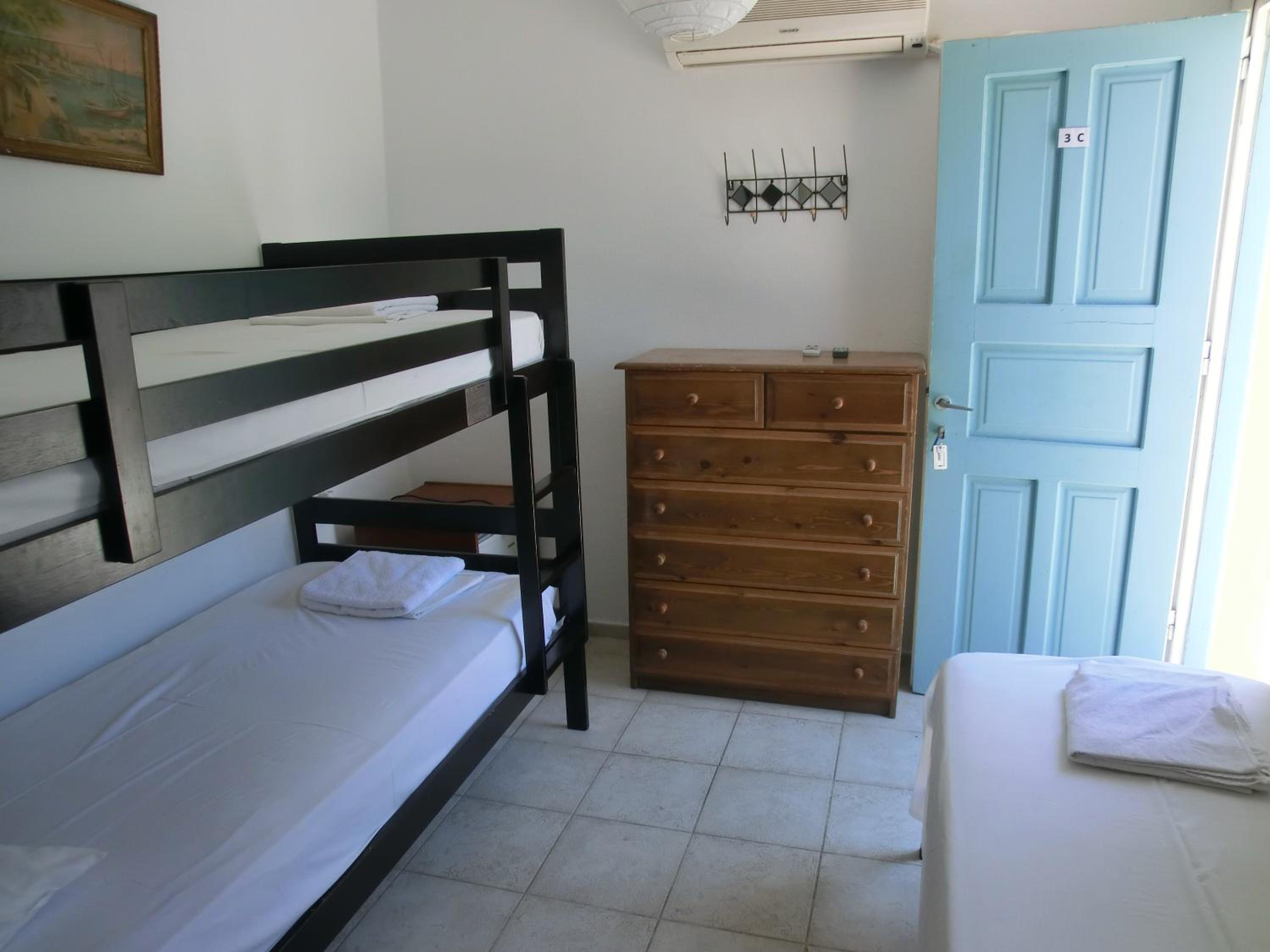 Santorini Camping & Hostel