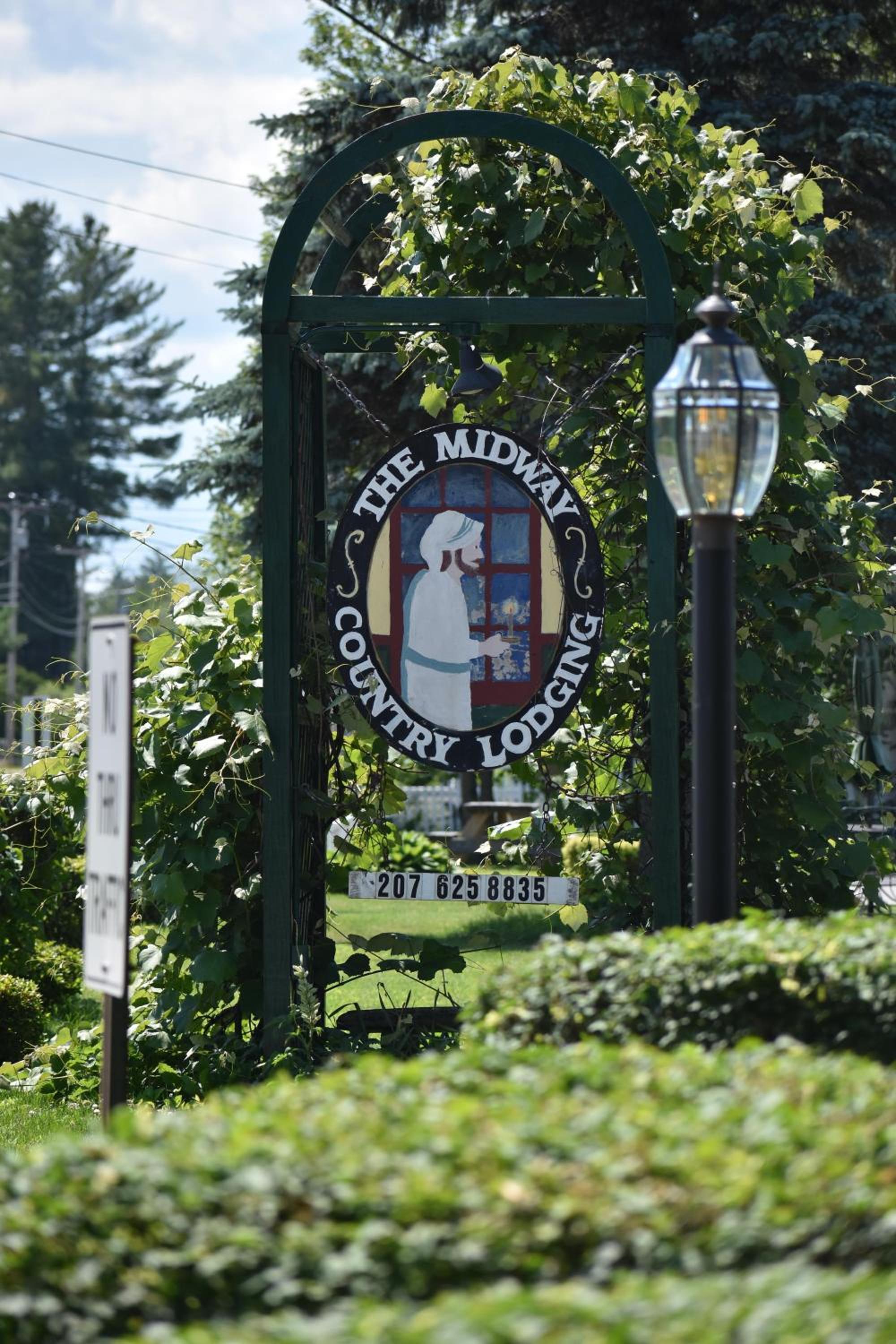 Midway Lodging - Property Image 10