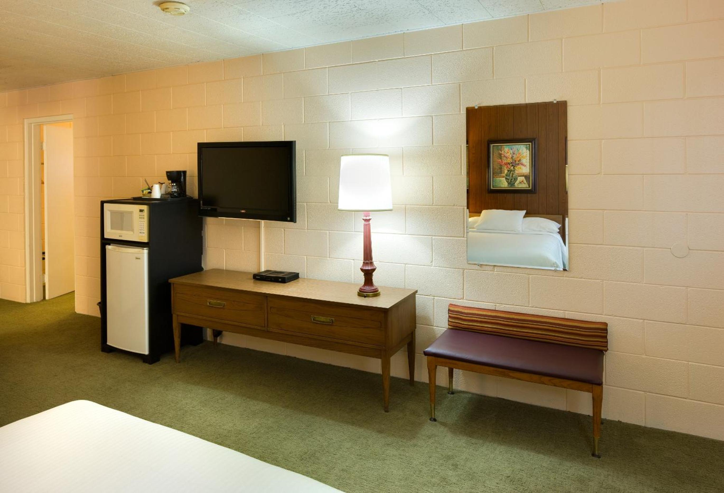 Sunset Motel Moriarty
