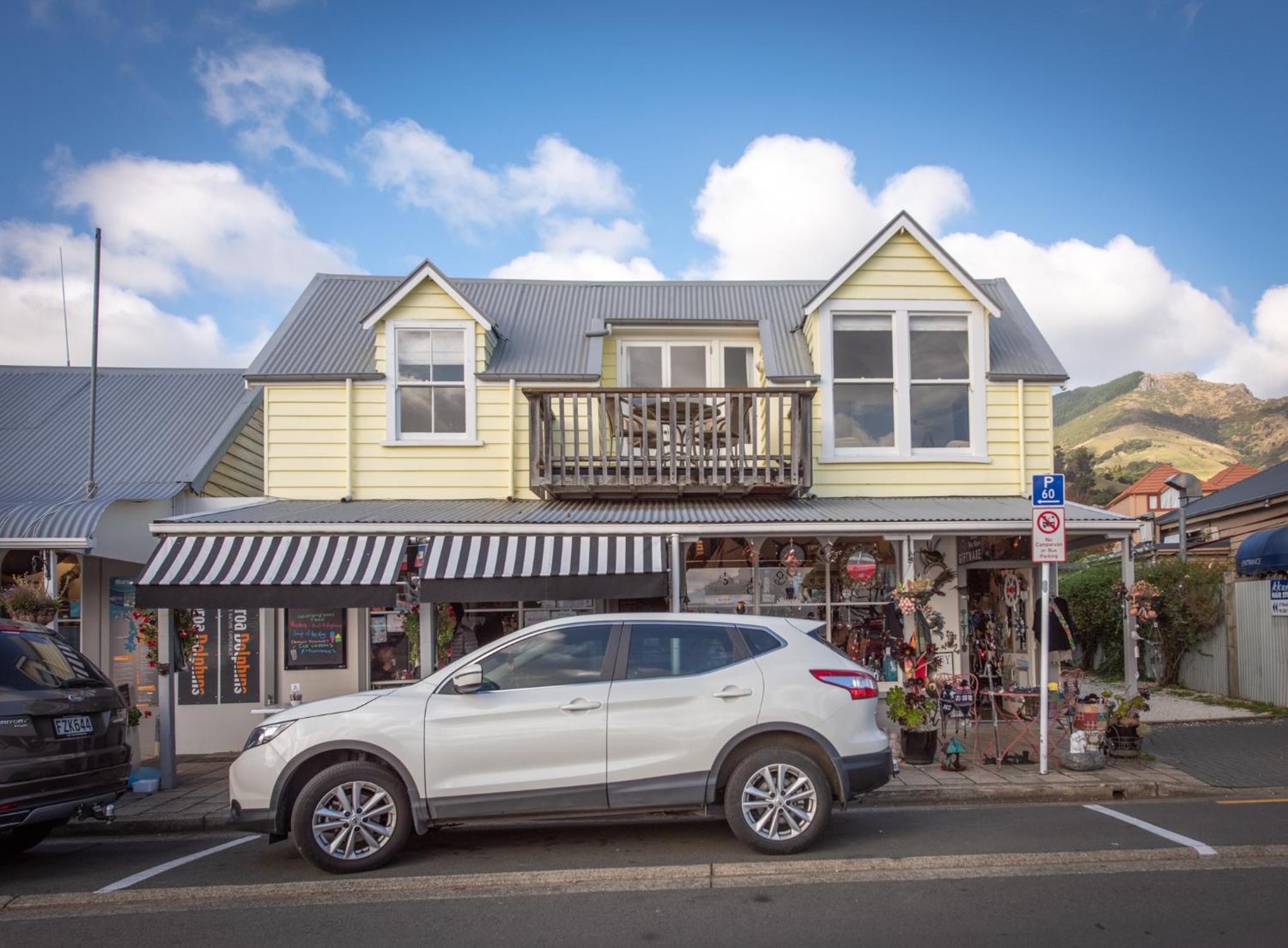 Akaroa Waterfront Apartment view 4