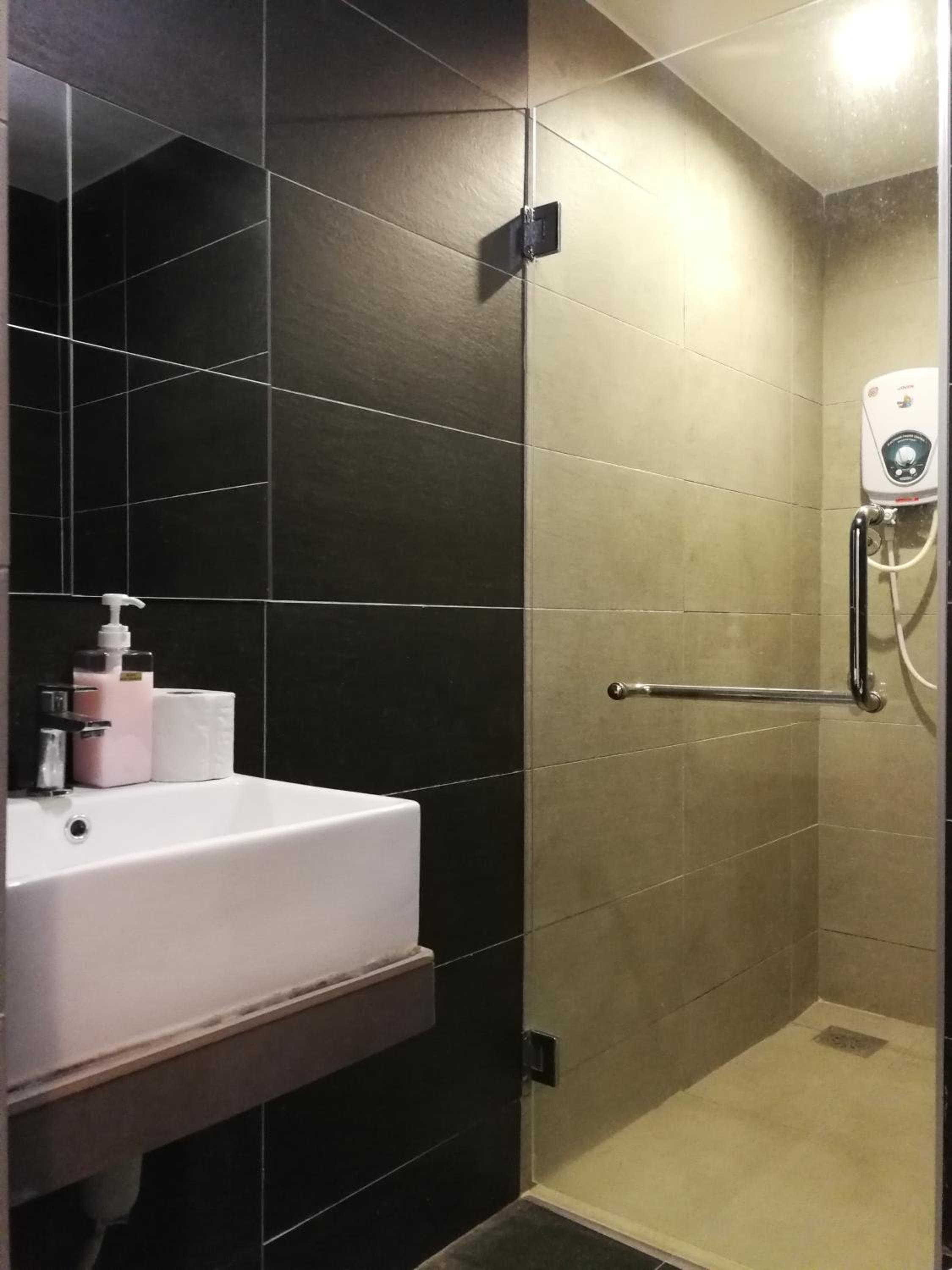 10-12Pax Fahrenheit 88 Pavillion Bukit Bintang TRX AJHOME