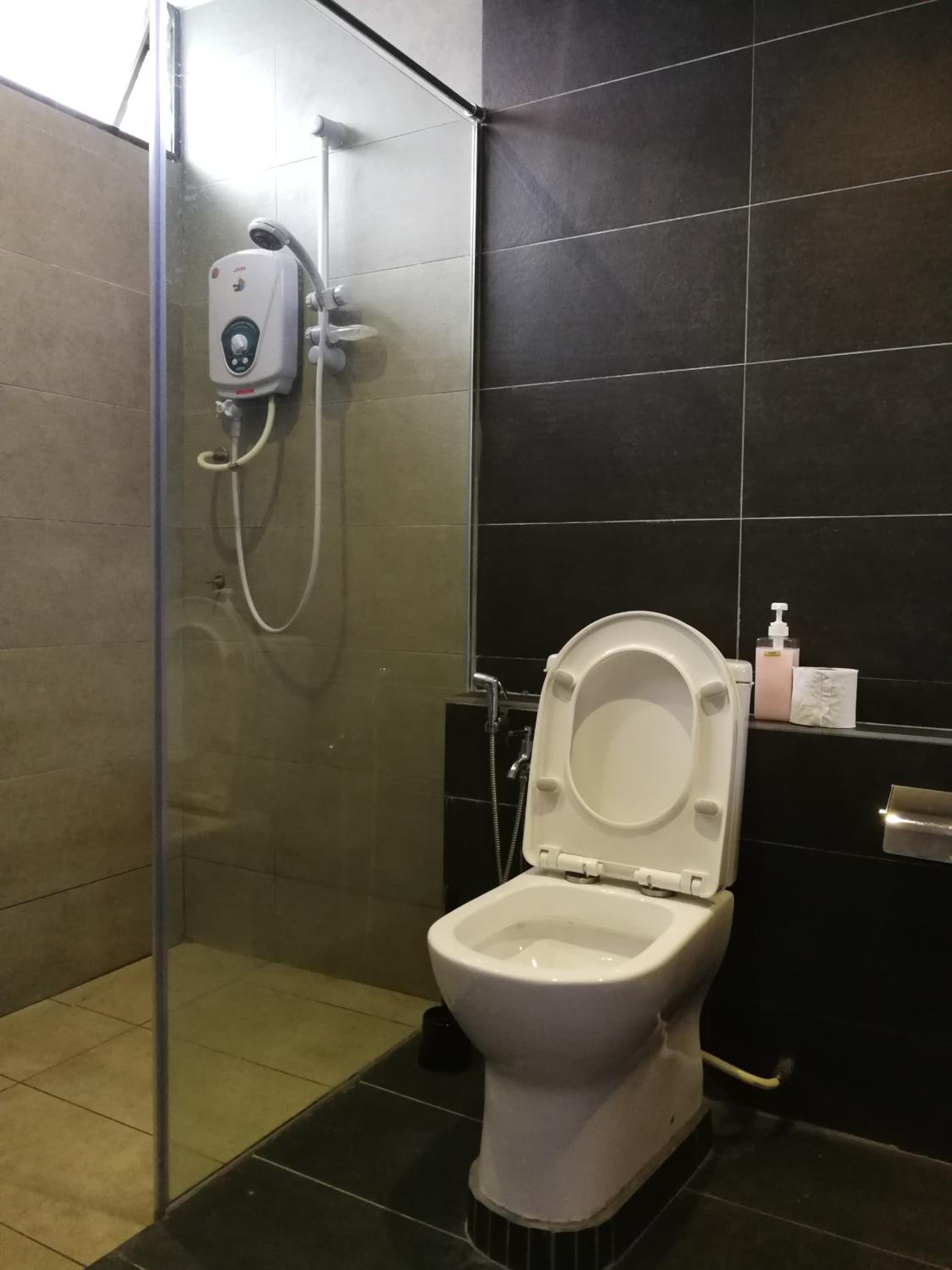 10-12Pax Fahrenheit 88 Pavillion Bukit Bintang TRX AJHOME