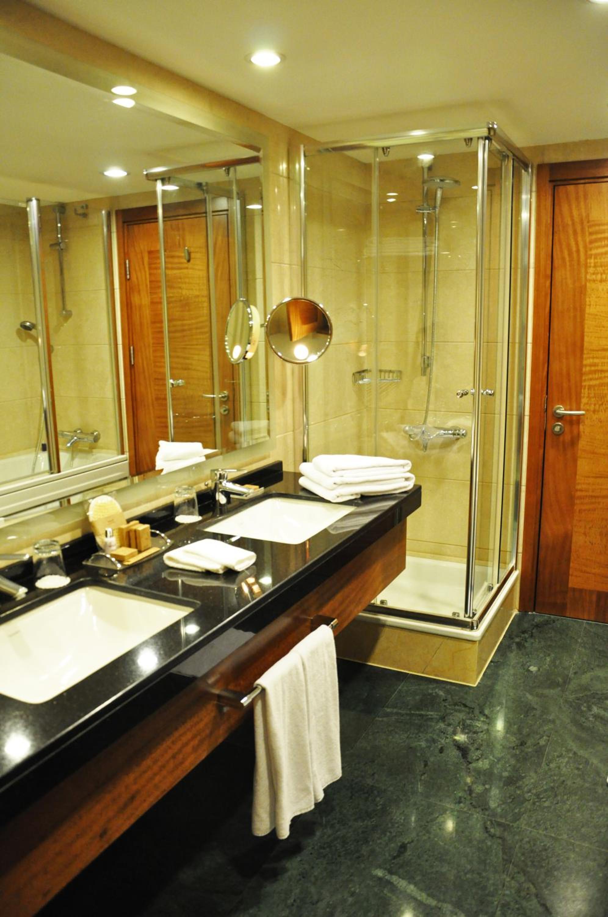 Mövenpick Hotel Izmir - Image 26