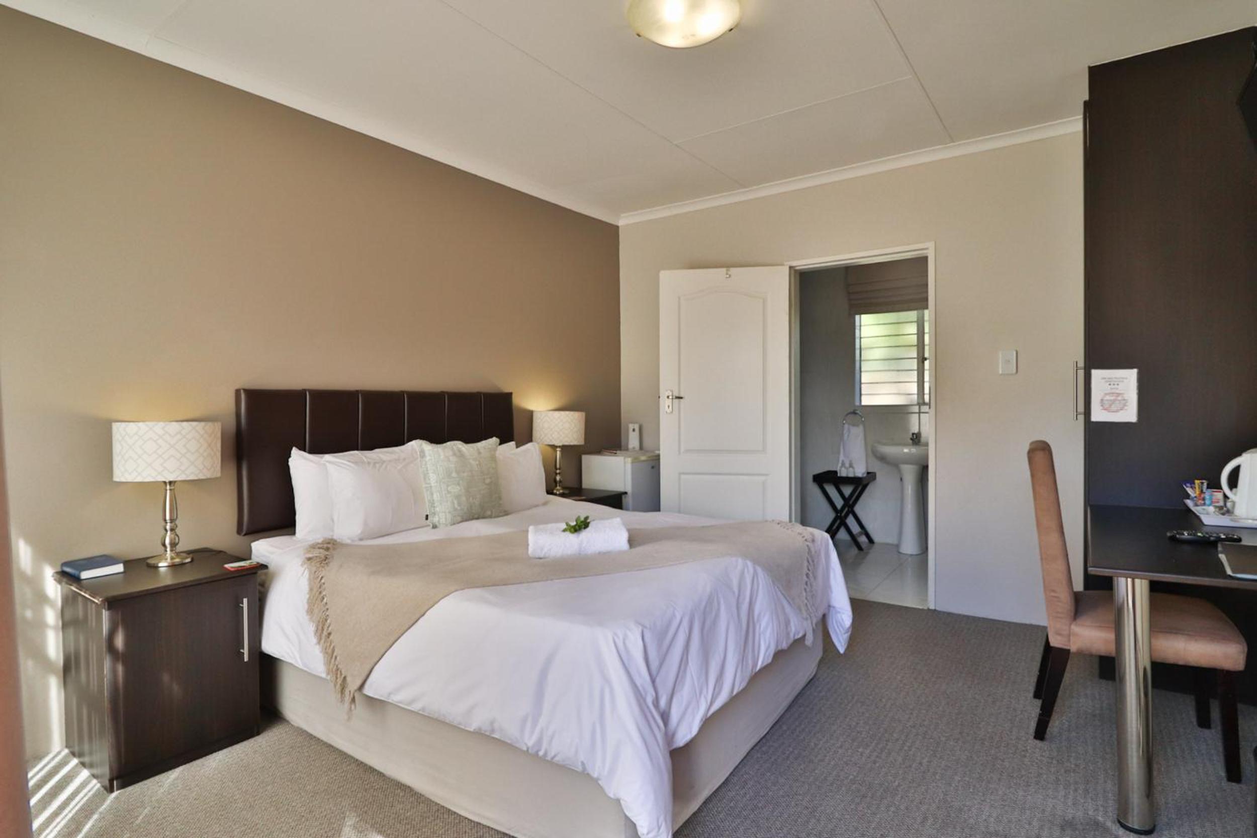 Fin and Feather Guest Lodge