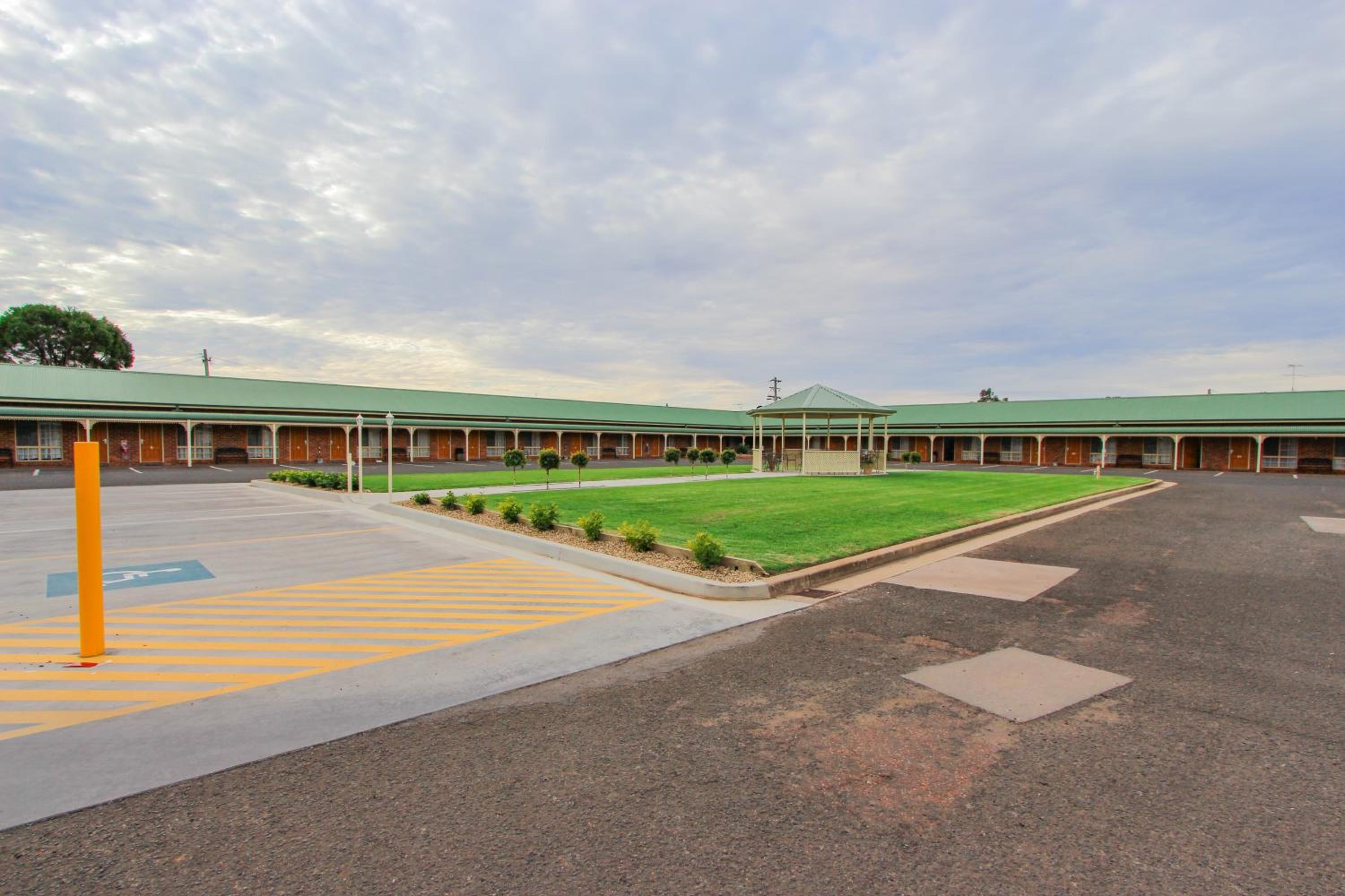 Leeton Heritage Motor Inn