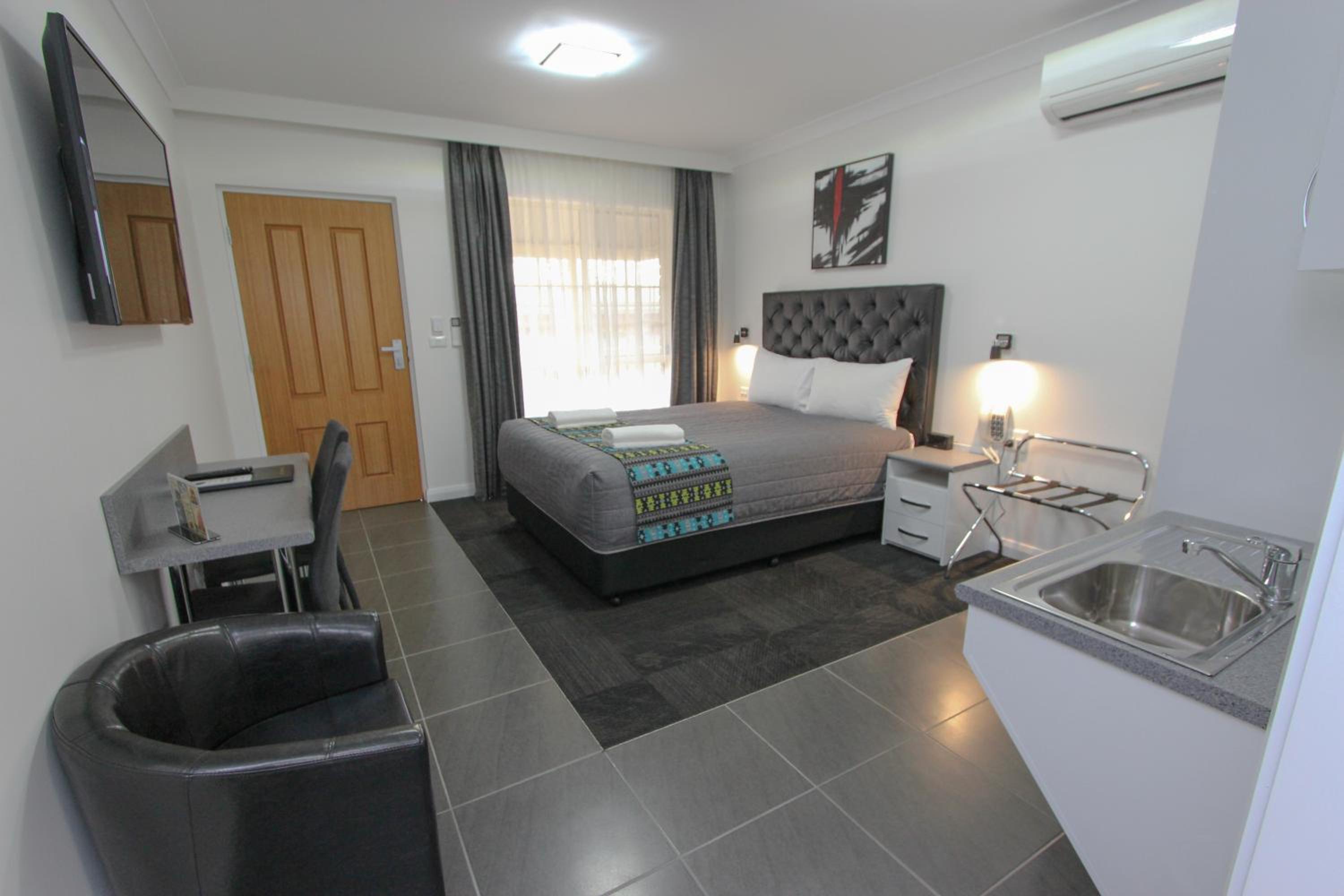 Leeton Heritage Motor Inn