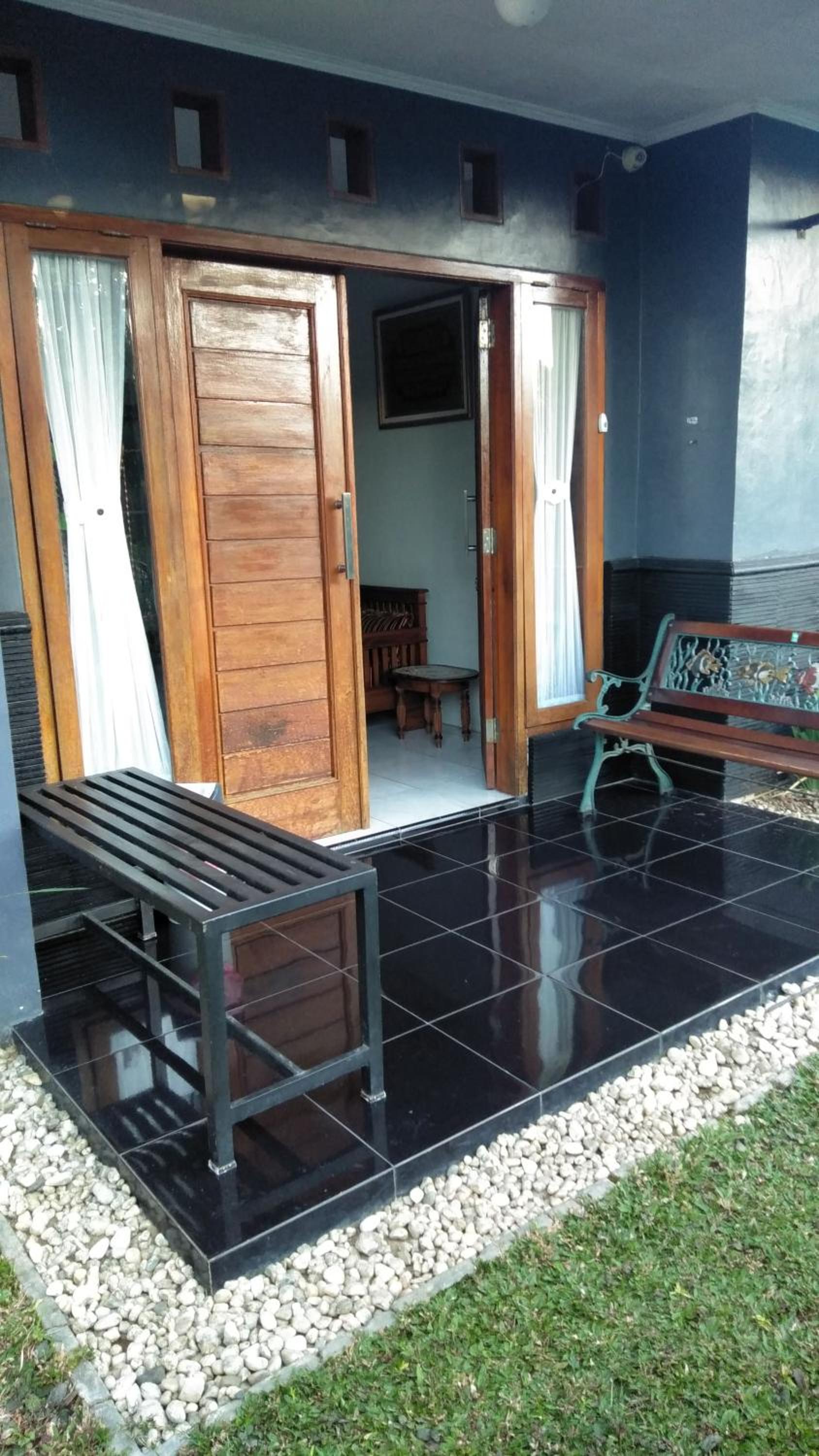 Endah Homestay Syariah view 4