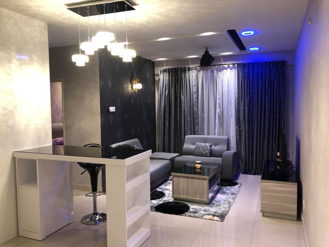 Hotel BAHAAMAS@ARC - Image 1