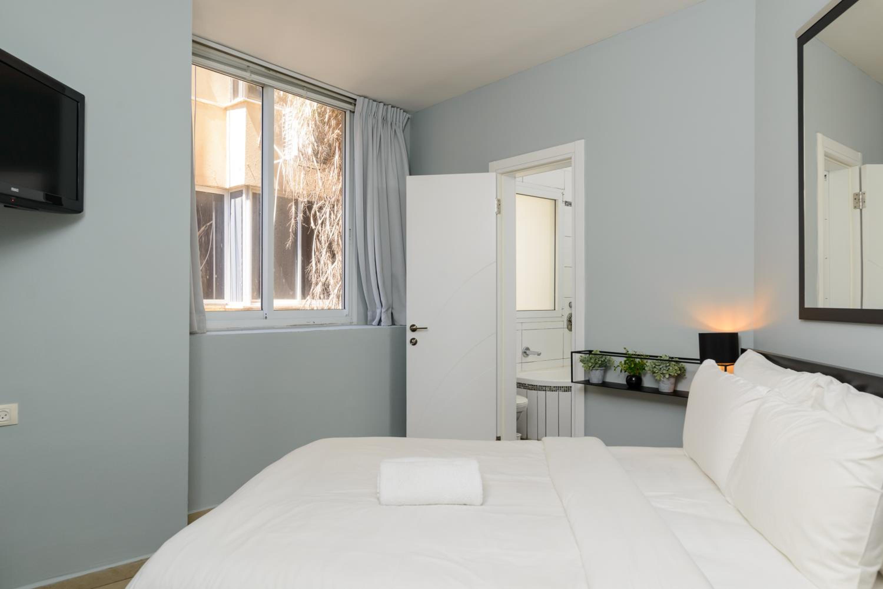 Liber Apartments BY RAPHAEL HOTELS view 5