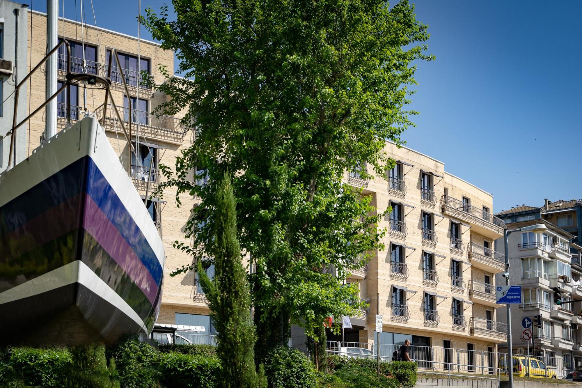 Hotel Panorama Hotel - Free EV Charging Station - Image 1
