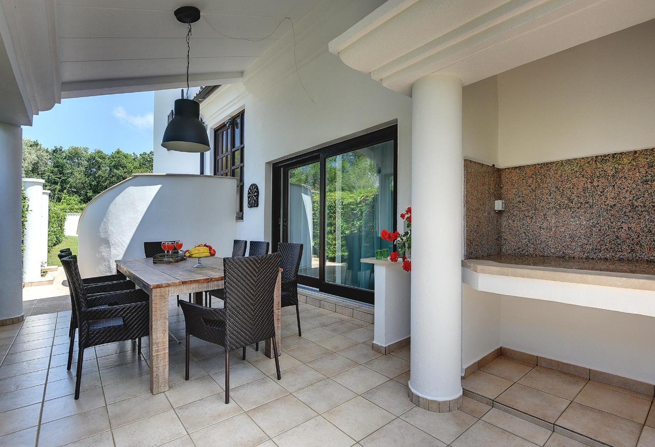 Hotel Villa Mutila - Image 1