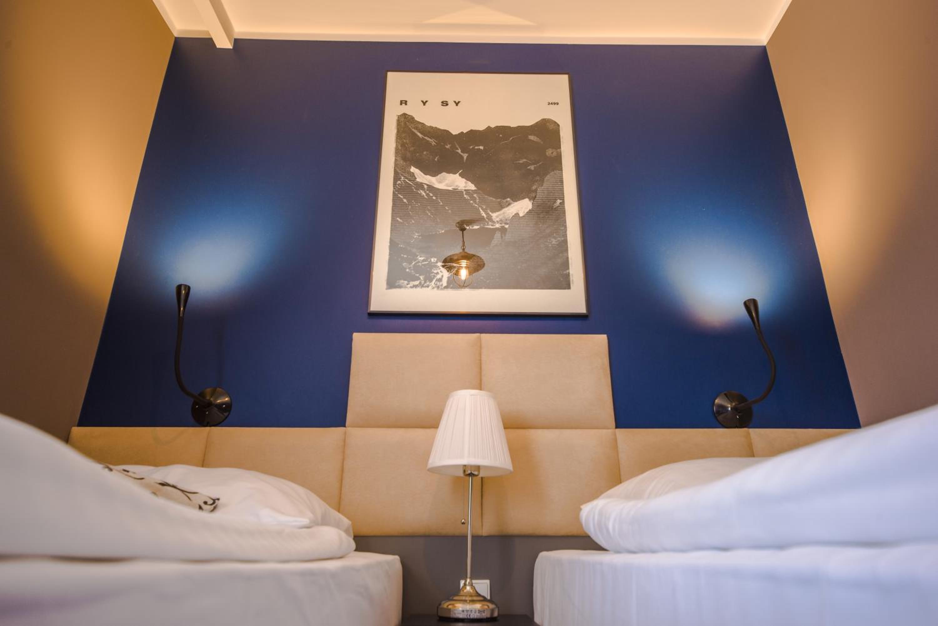 Hotel 4, photo 10