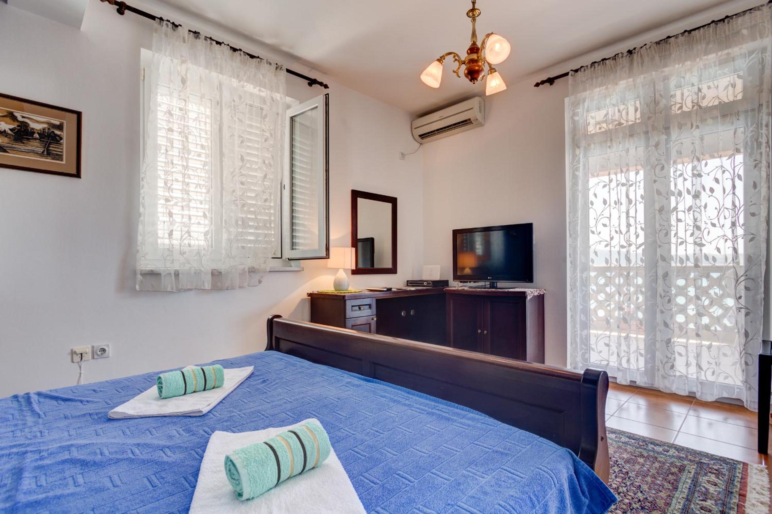 Sea Line Apartments view 5