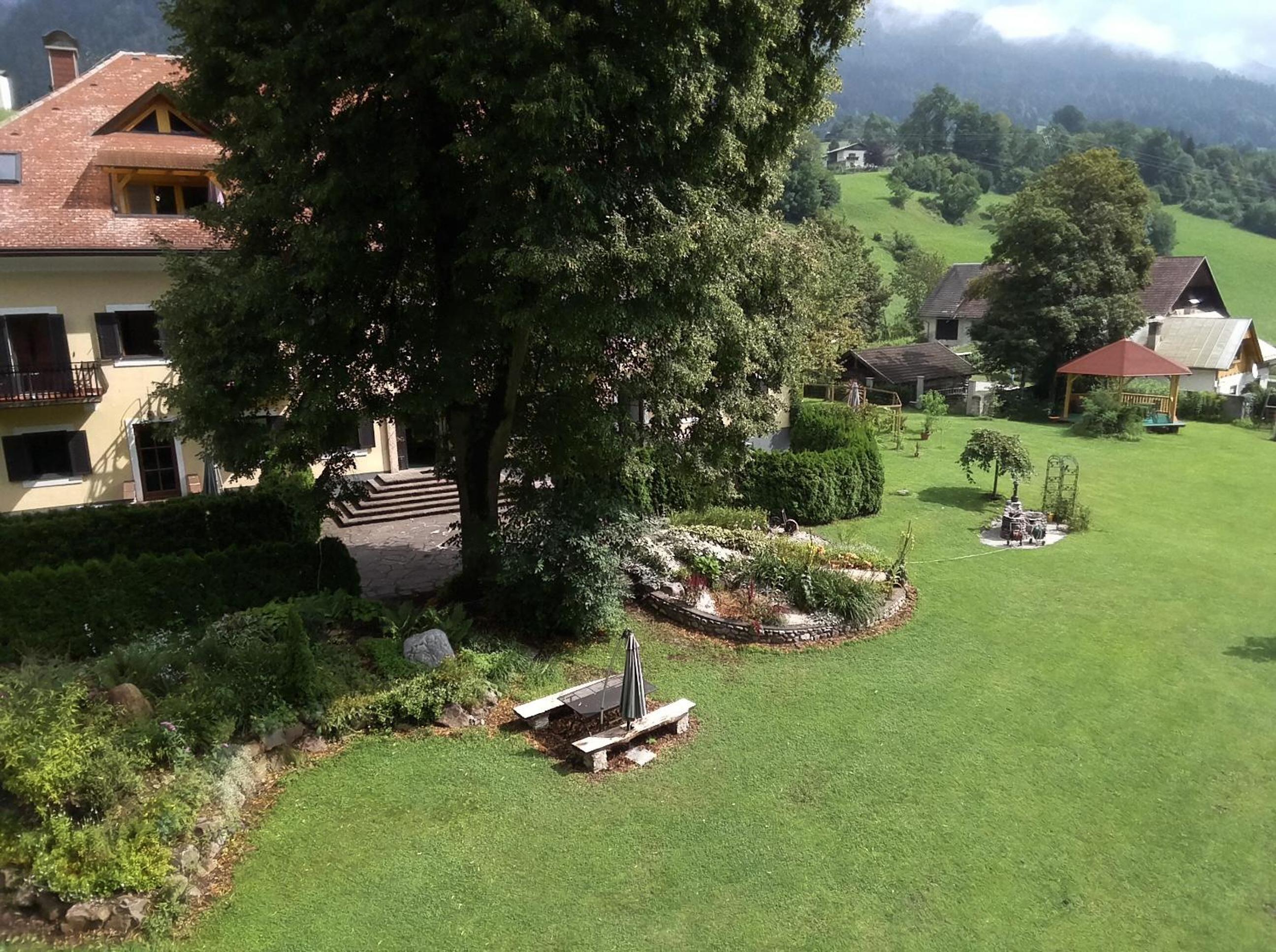 Garten- & Loggia-Appartement HERRENHAUS