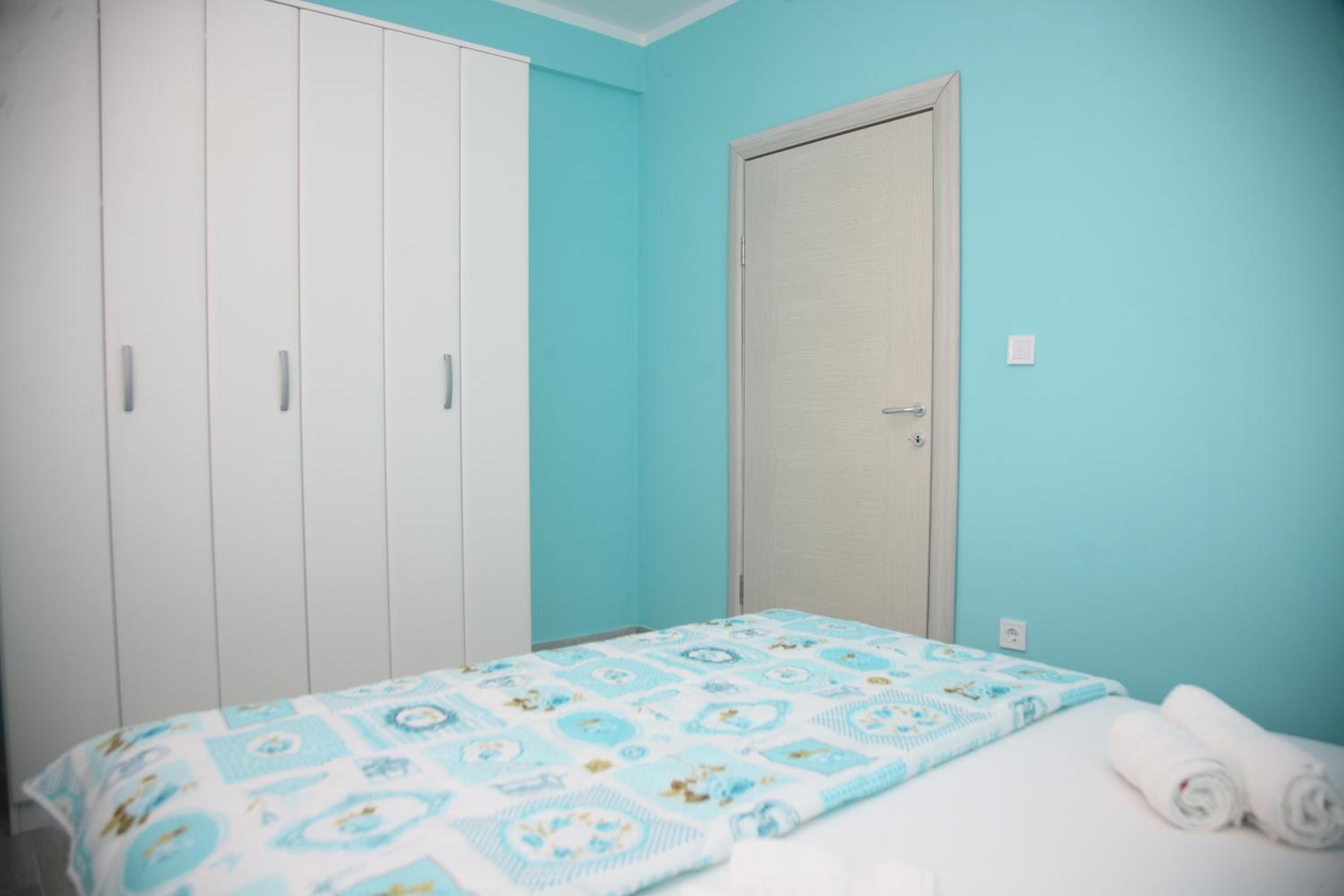 Apartments Mira